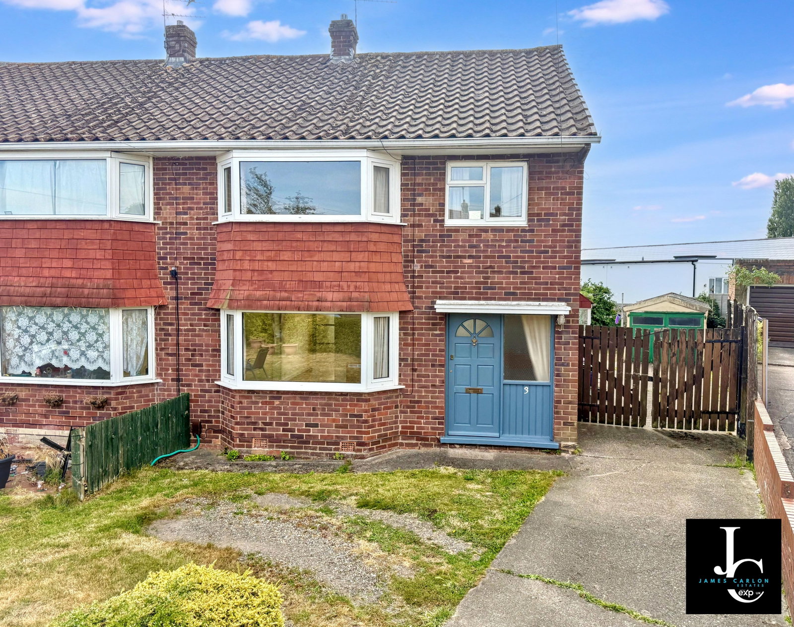 Semi Detached House in Telford