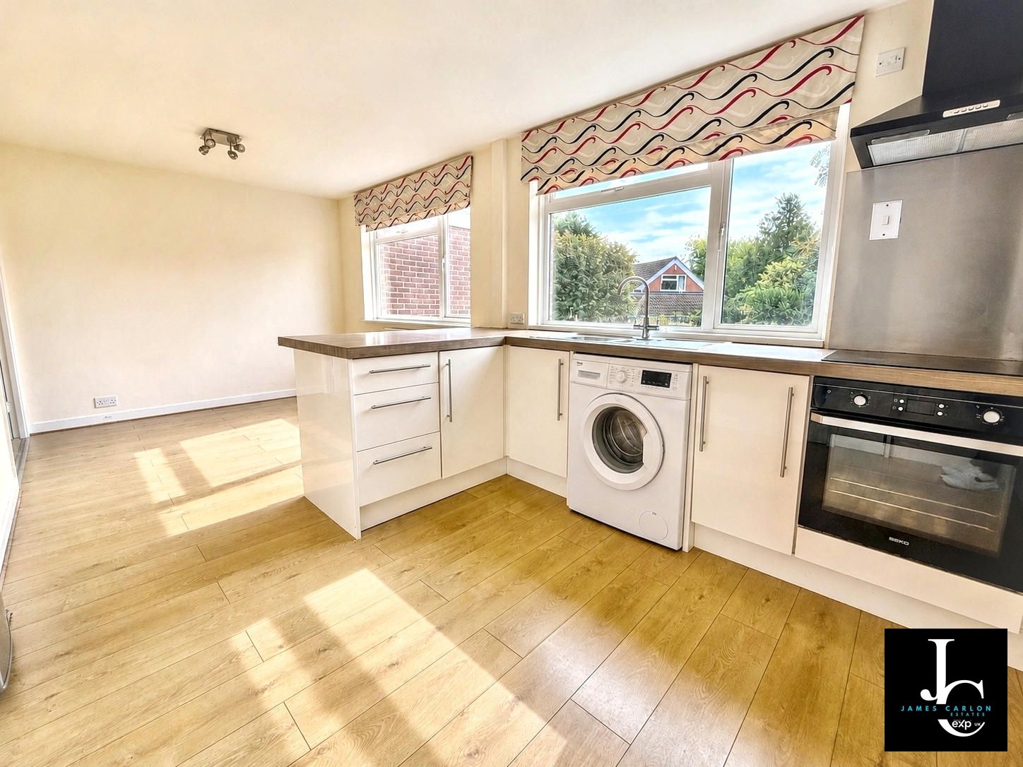 Semi Detached House in Telford