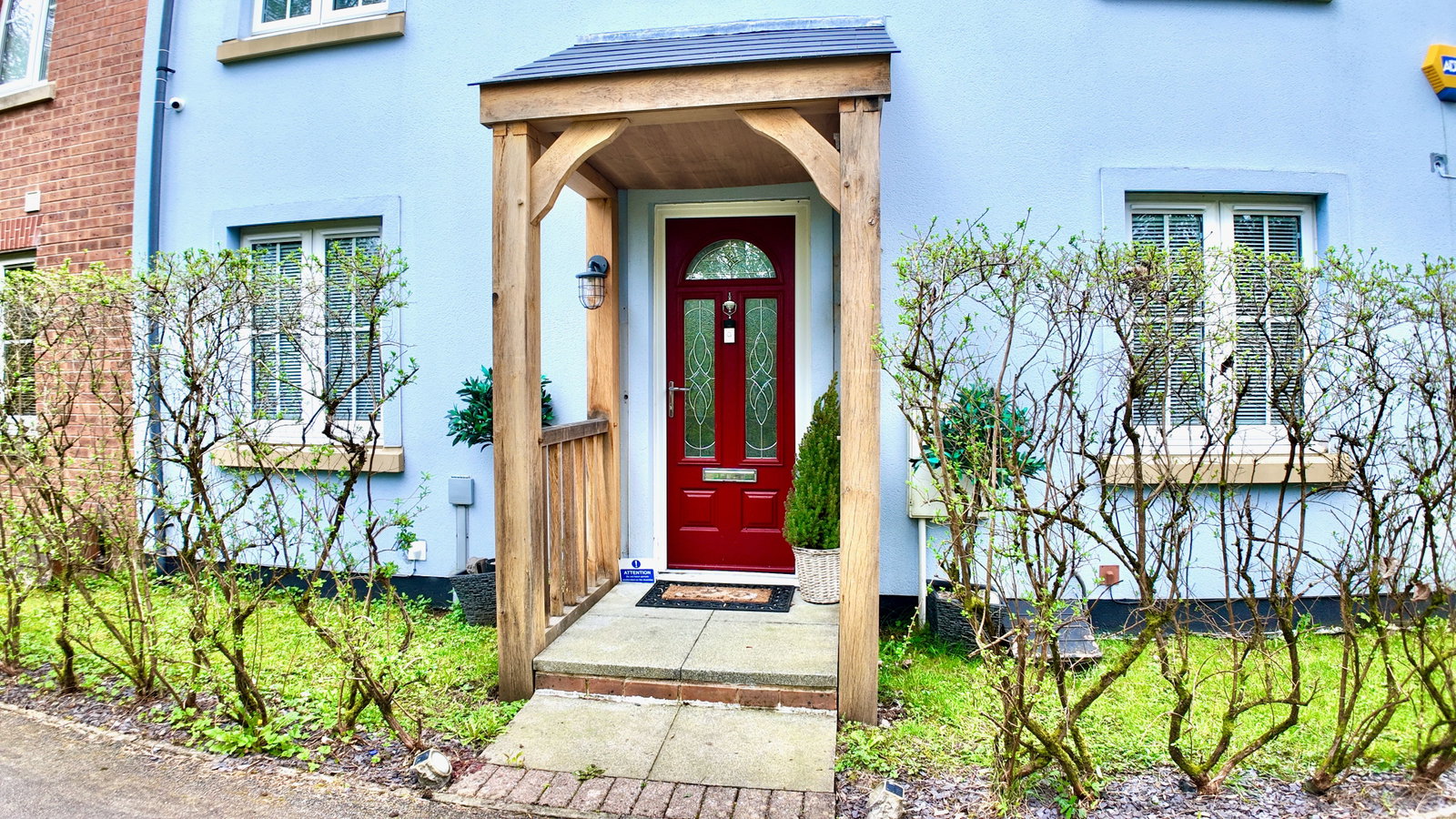 Semi Detached House for sale in Ebbw Vale, Clos Gwaith Dur, Ebbw Vale, NP23, 915 m²