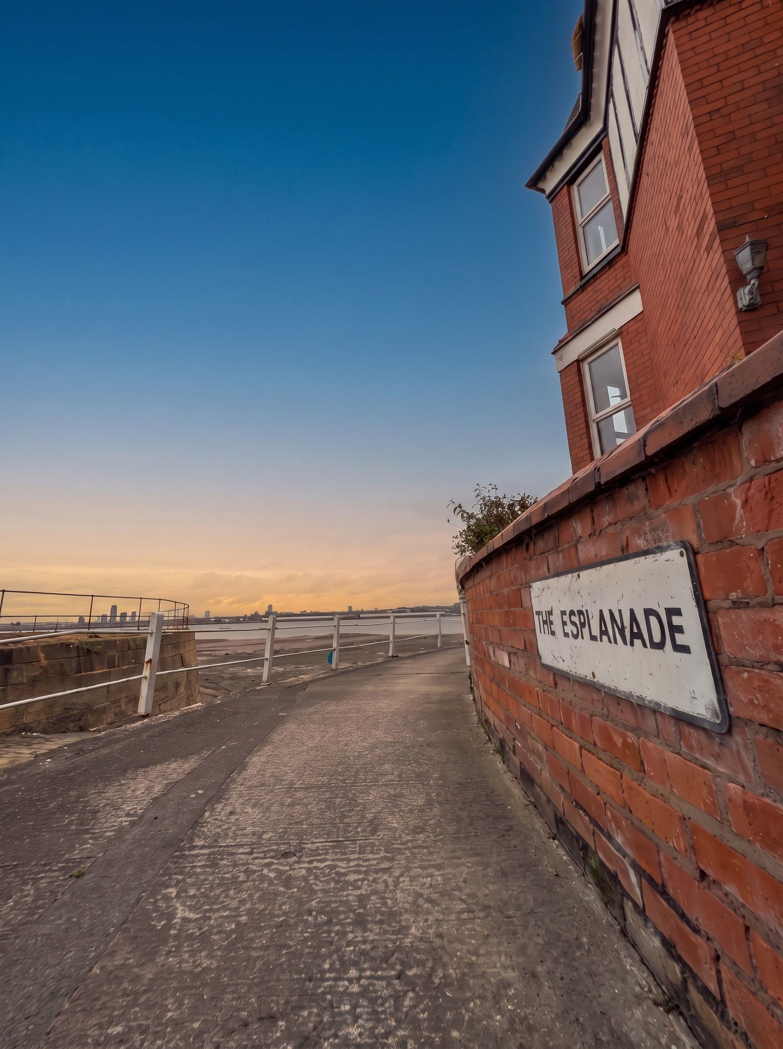 Terraced House for sale in Wirral, The Esplanade, Wirral, CH62 1EH