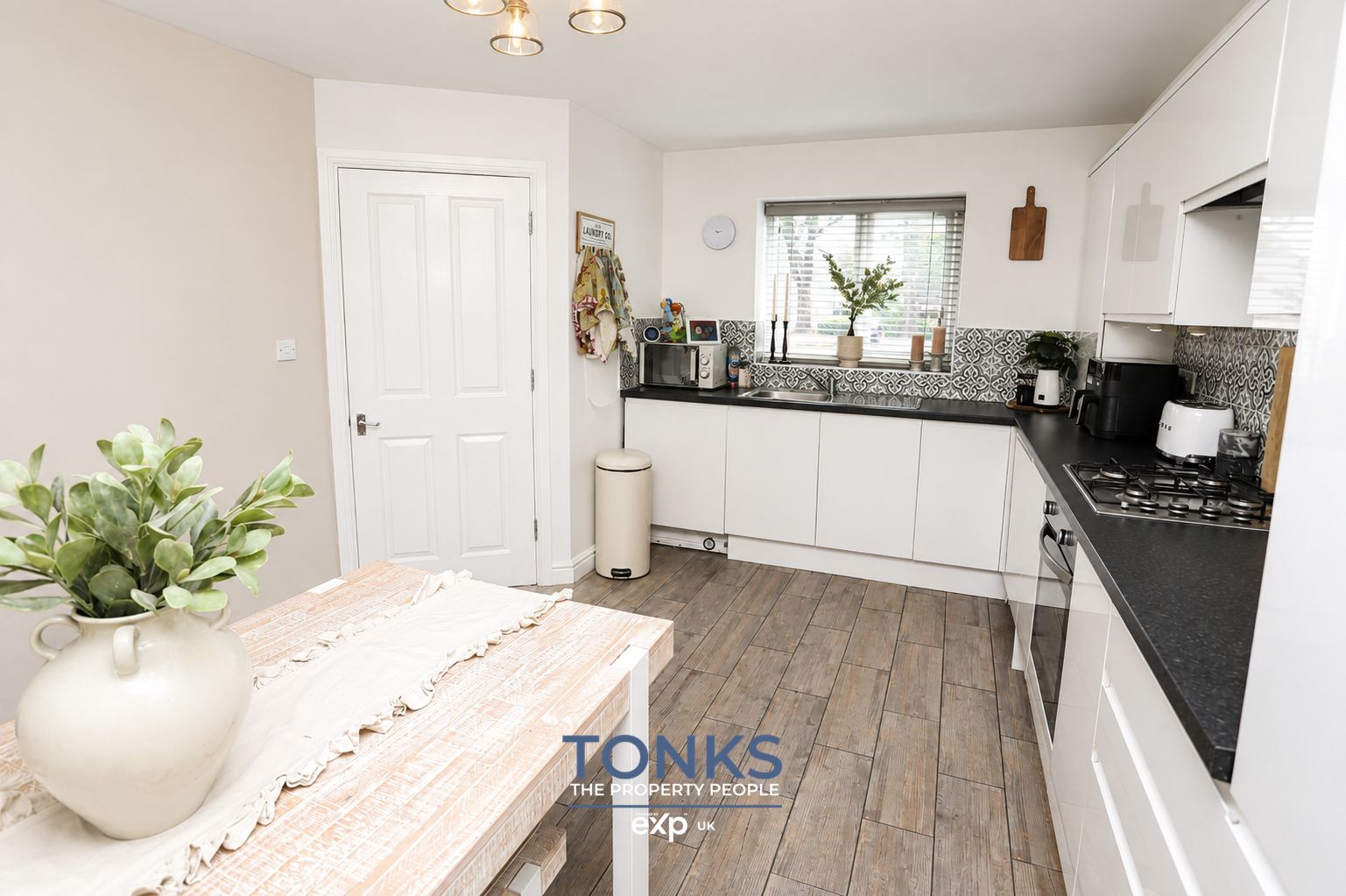 Semi Detached House for sale in Birmingham, Lye Close Lane, Birmingham, B32 3QS
