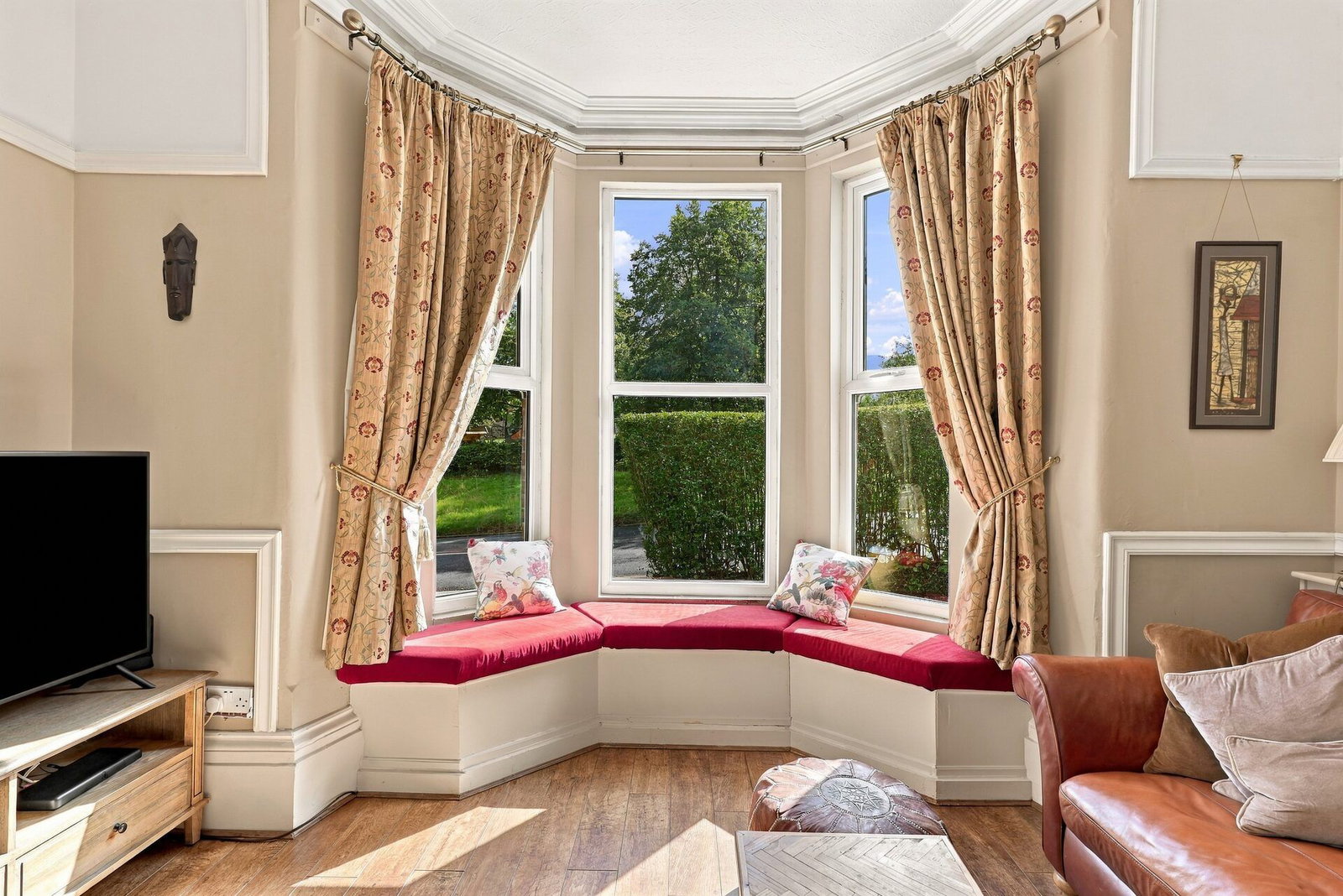 Semi Detached House for sale in Stockport, Station Road, Marple, Stockport SK6, 2382 m²