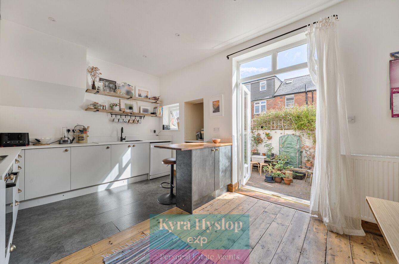 Terraced House for sale in Exeter, May Street, Exeter, EX4 6LL, 775 m²