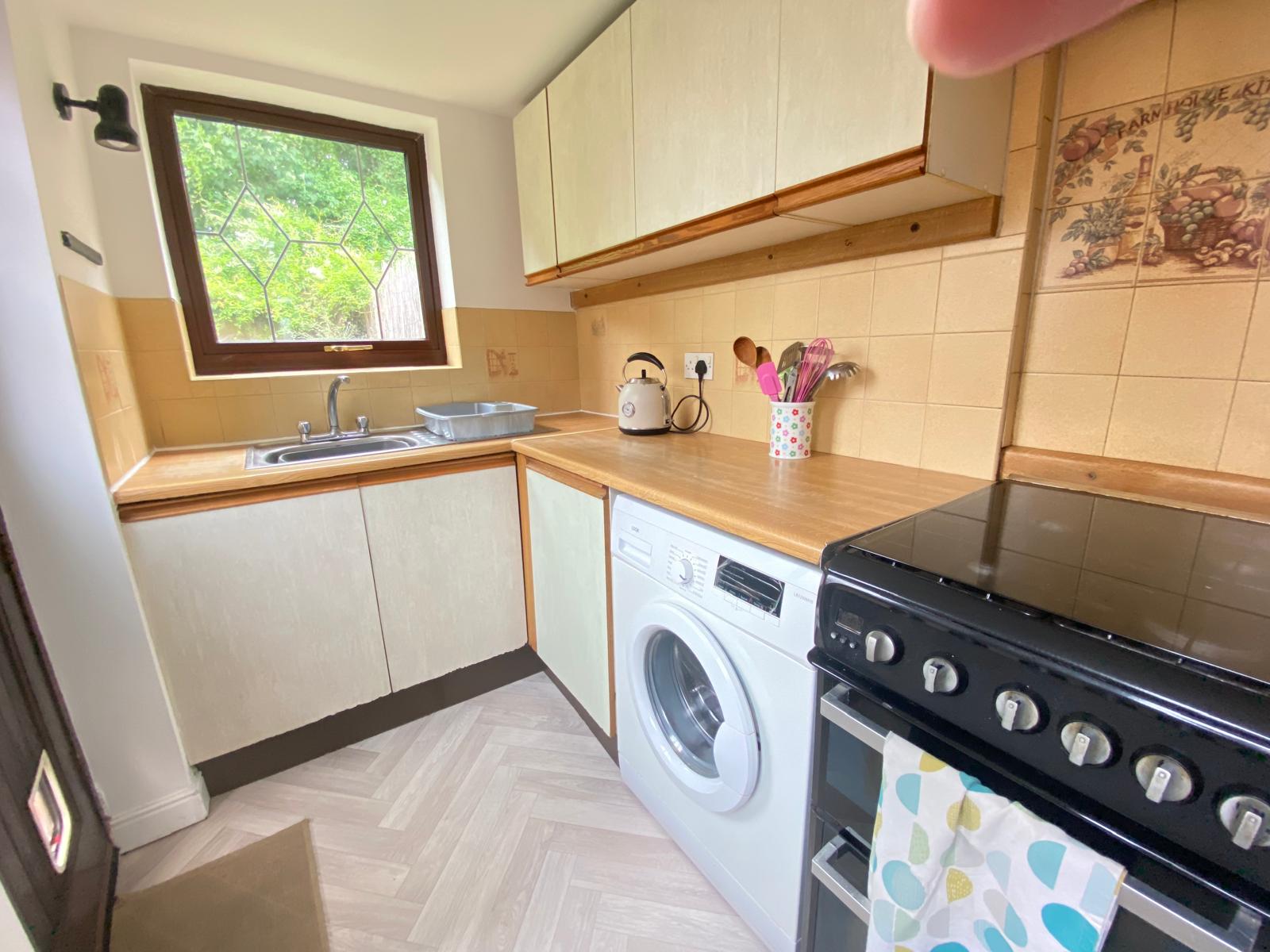 Semi Detached House for sale in Aylestone, Montrose Road, Aylestone, Leicestershire, LE2 8SL
