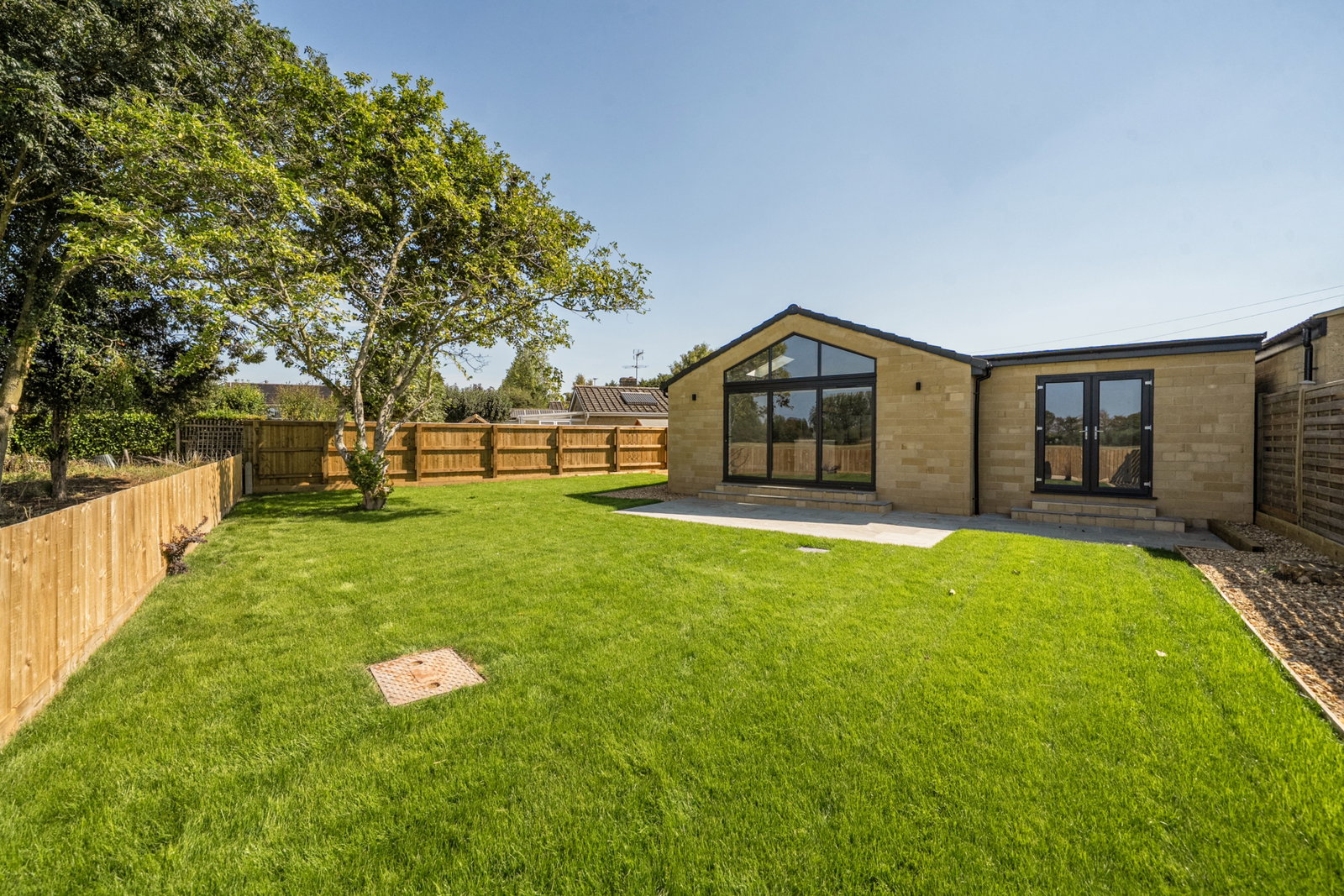 Bungalow in Malmesbury 2