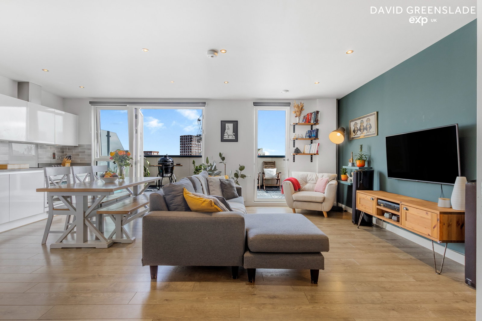 Apartment for sale in London, Staith Court, Nicholson Square, Bow River Village, E3