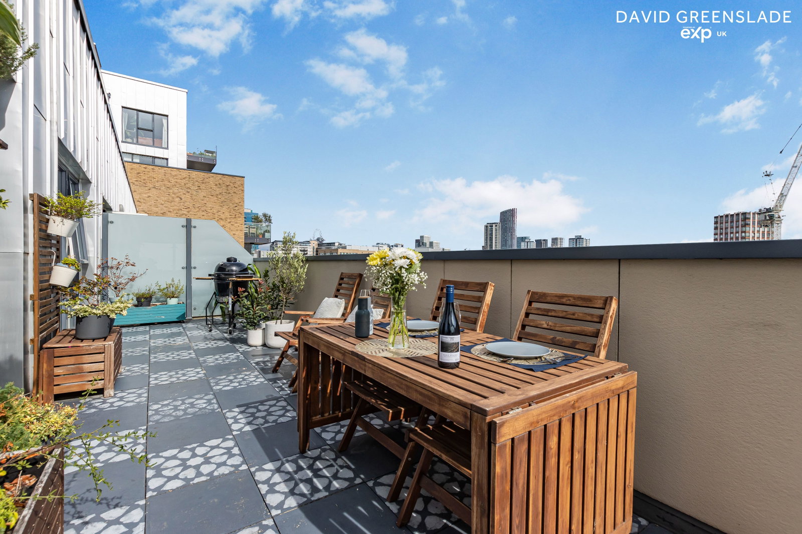 Apartment for sale in London, Staith Court, Nicholson Square, Bow River Village, E3