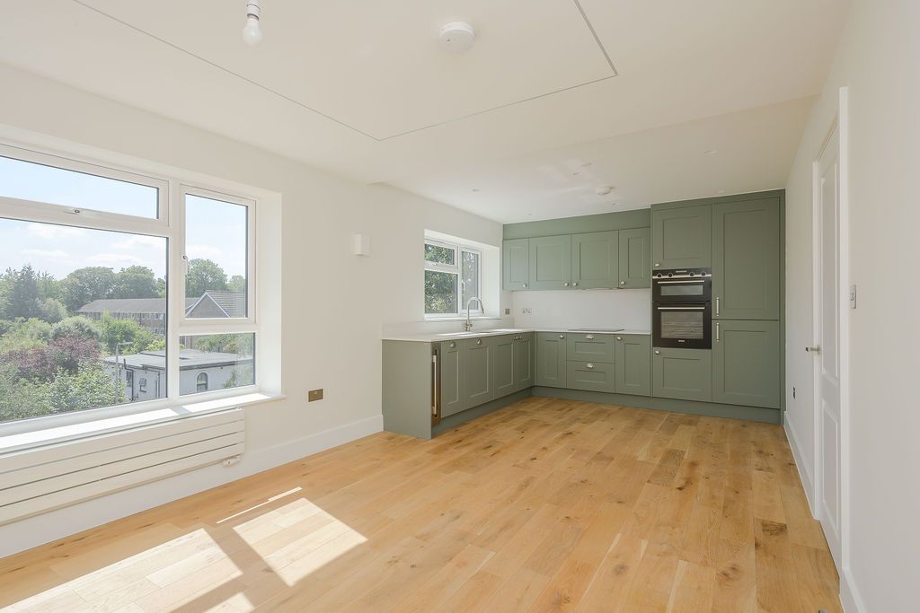 Duplex Flat for sale in South Sutton, Mulgrave Road, South Sutton, SM2 6LX