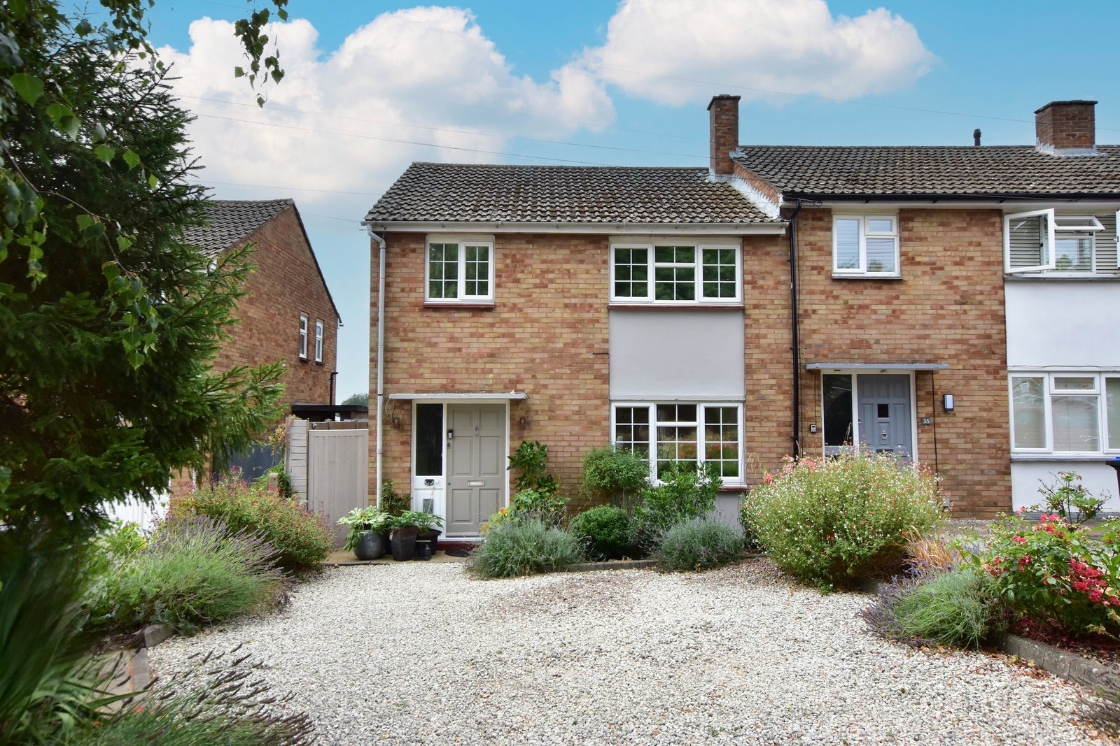Semi Detached House in Kings Langley