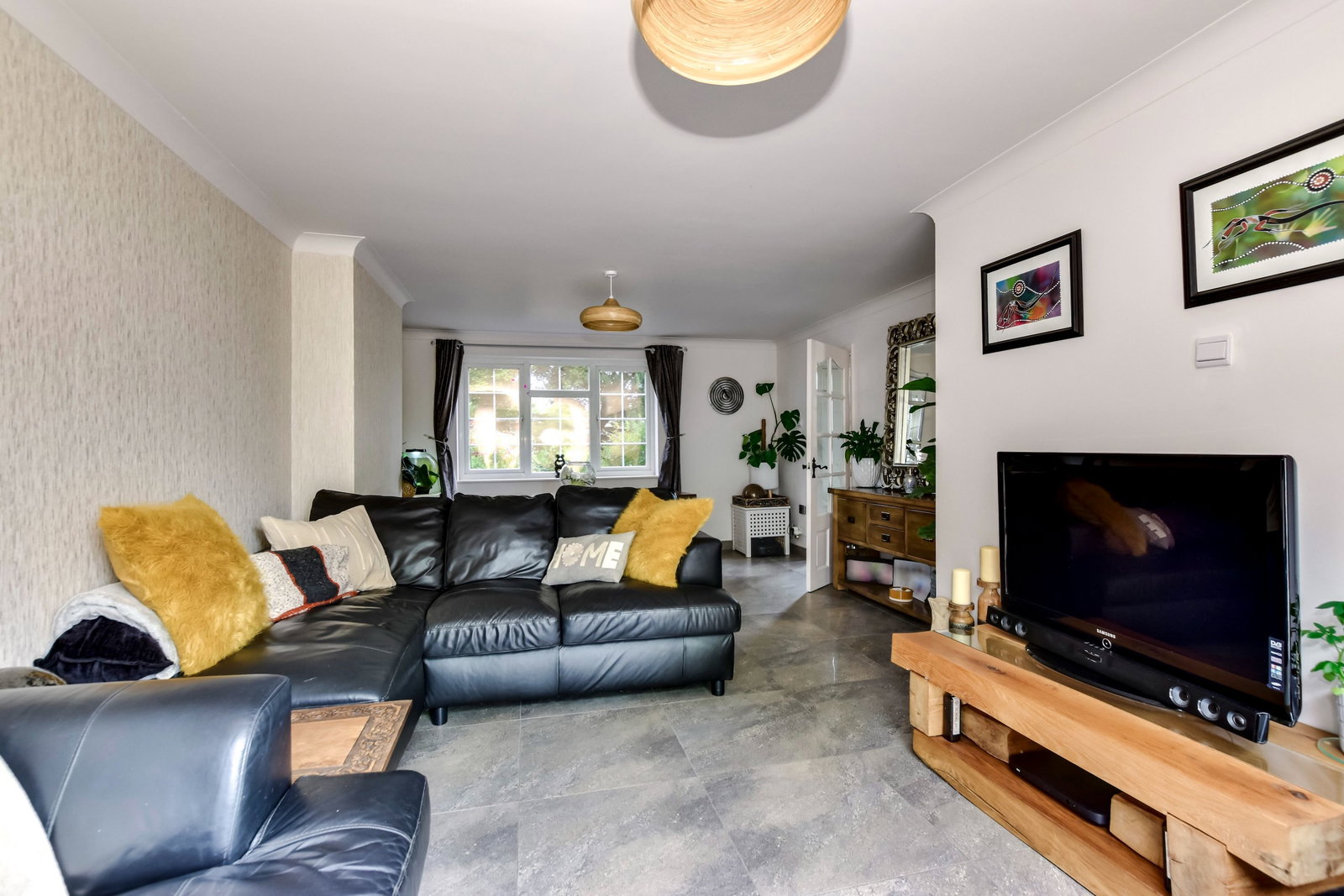 Semi Detached House in Kings Langley