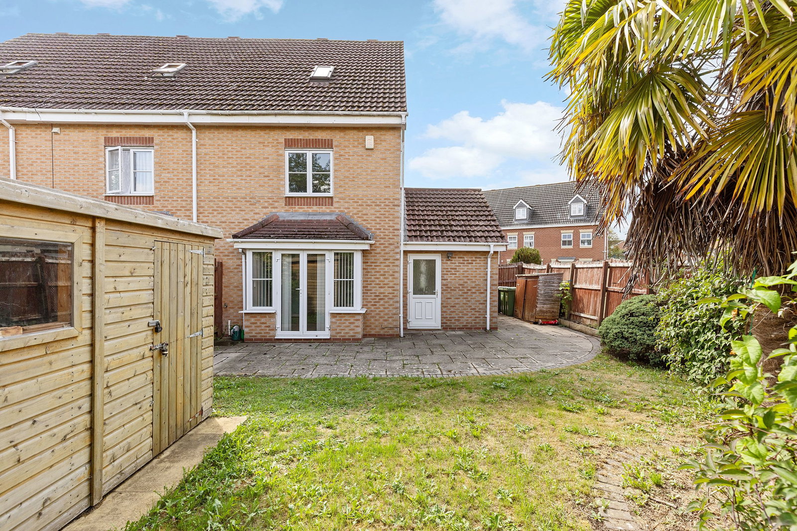End Of Terrace House for sale in York, Tedder Road, York, YO24 3JD, 1145 m²