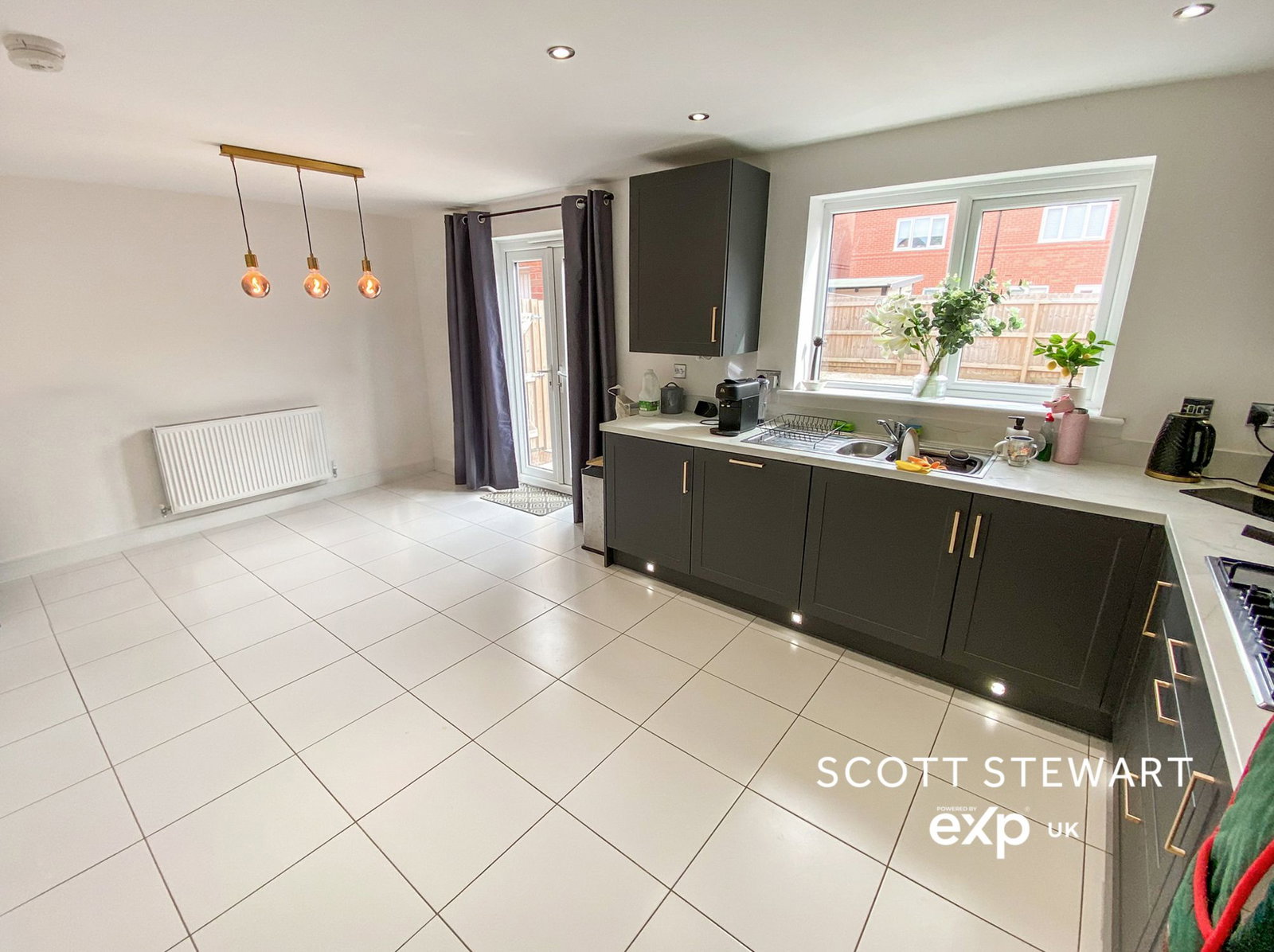 Detached House in Peterborough 4
