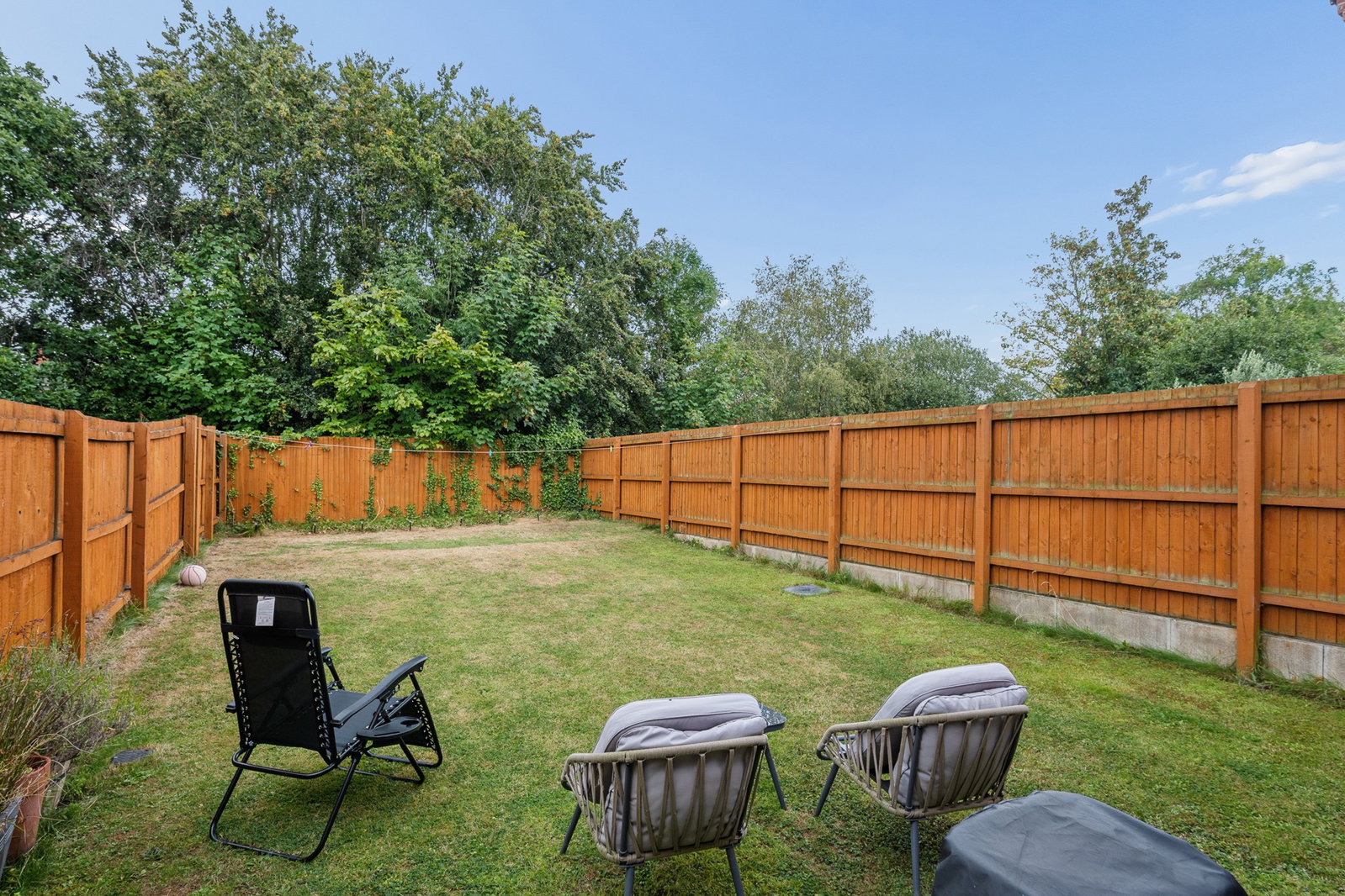 Semi Detached House in Stockport 2