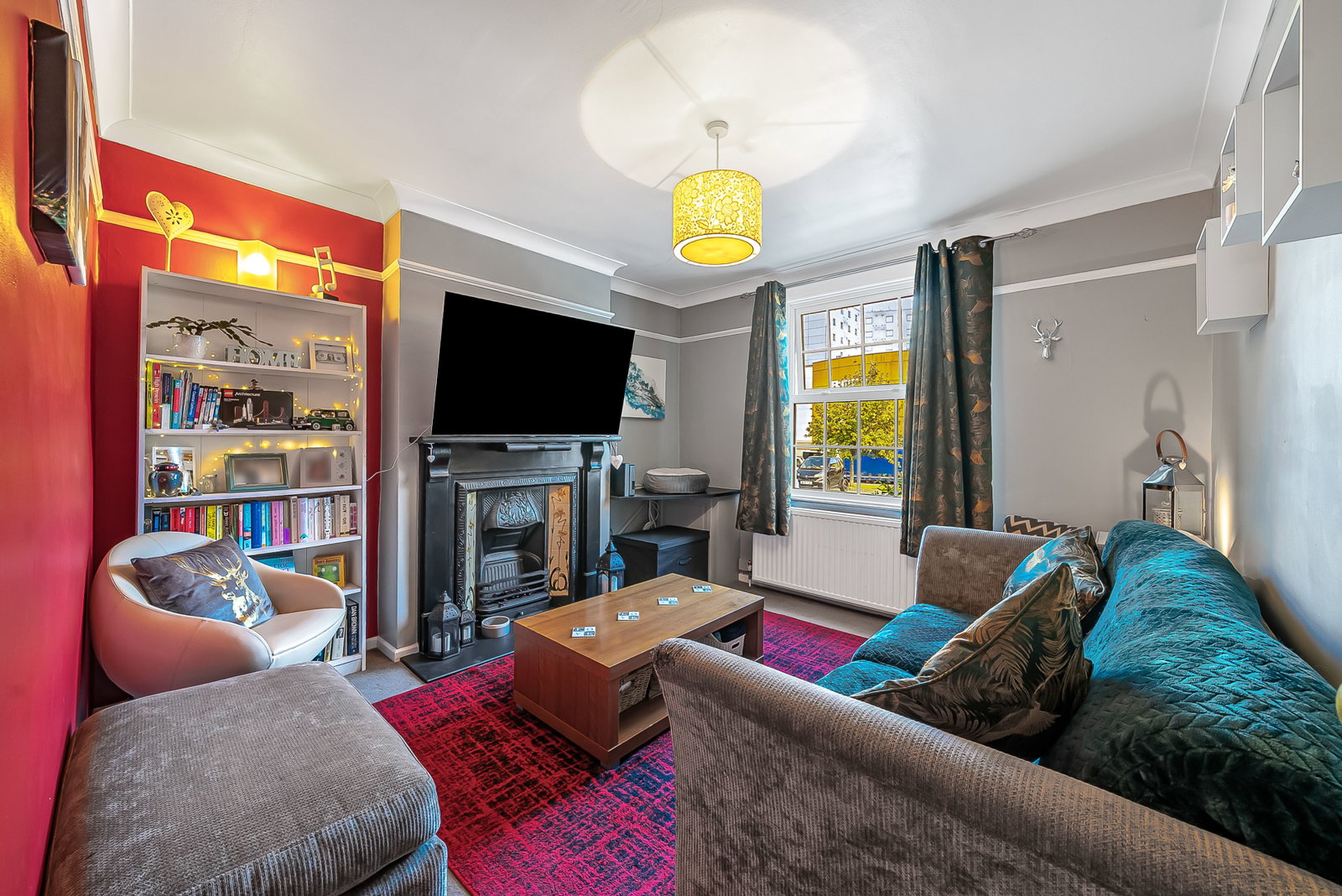 Semi Detached House for sale in Hemel Hempstead, Cotterells, Hemel Hempstead, HP1, 936 m²