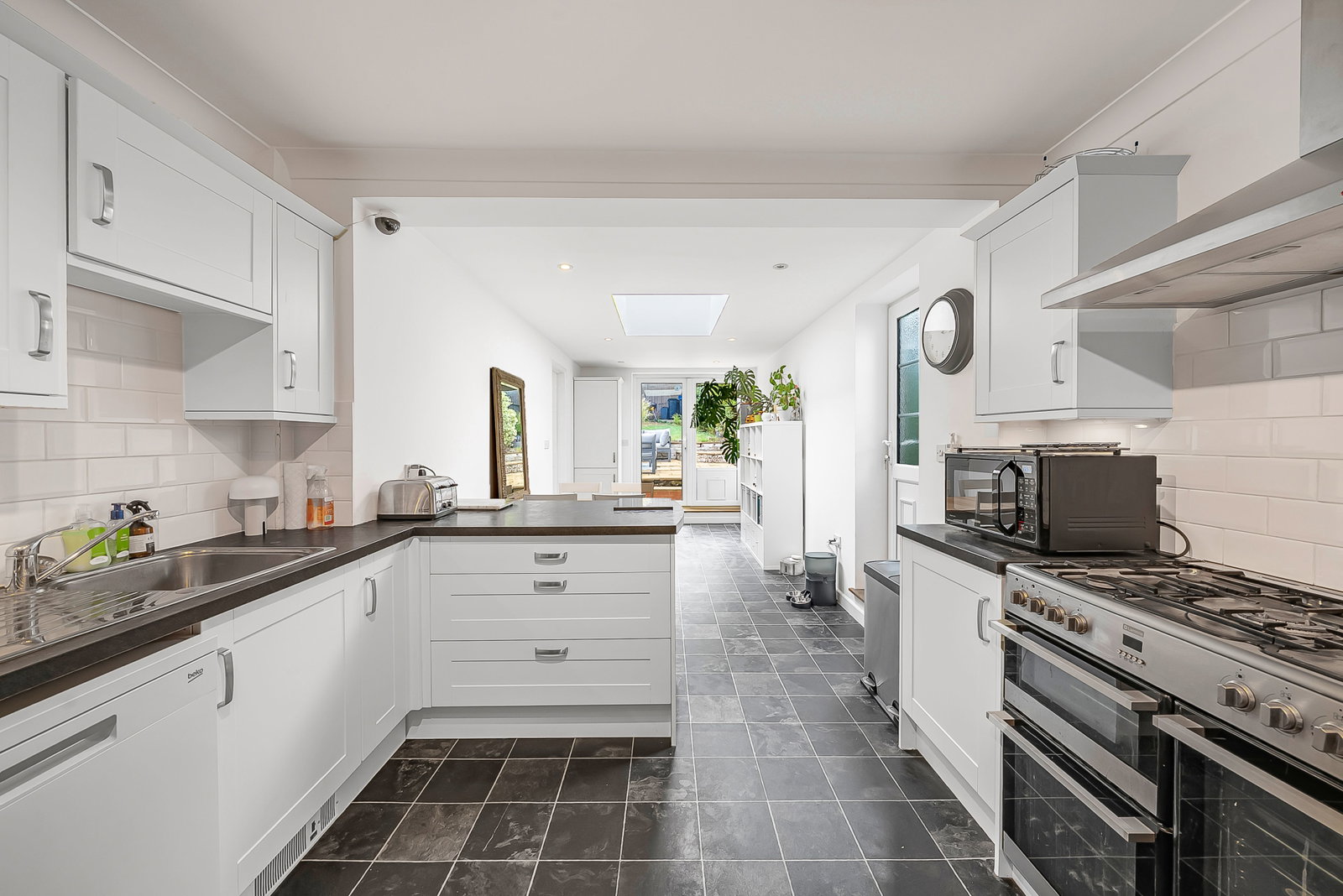 Semi Detached House for sale in Hemel Hempstead, Cotterells, Hemel Hempstead, HP1, 936 m²
