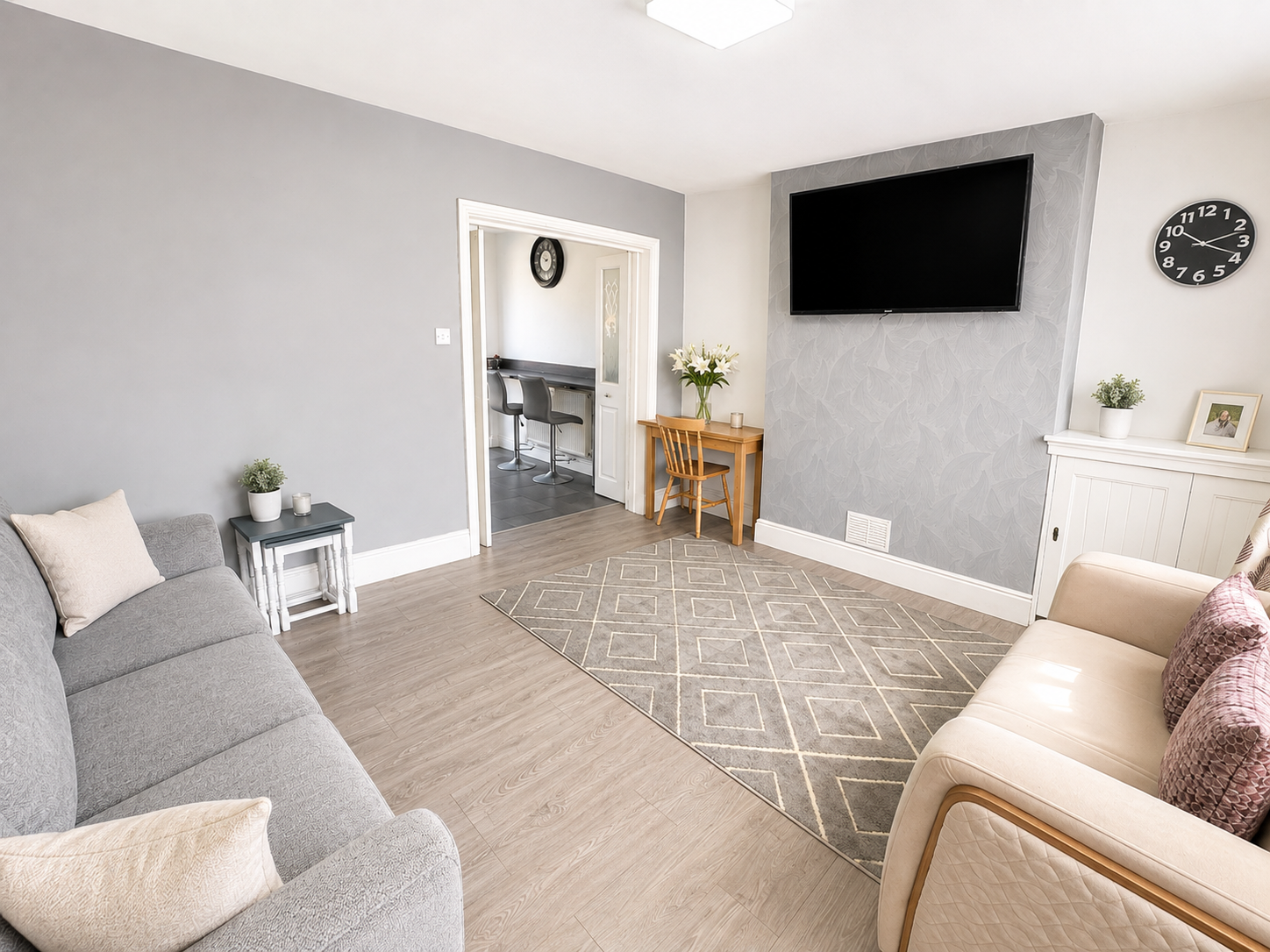 Semi Detached House in Leicester 2