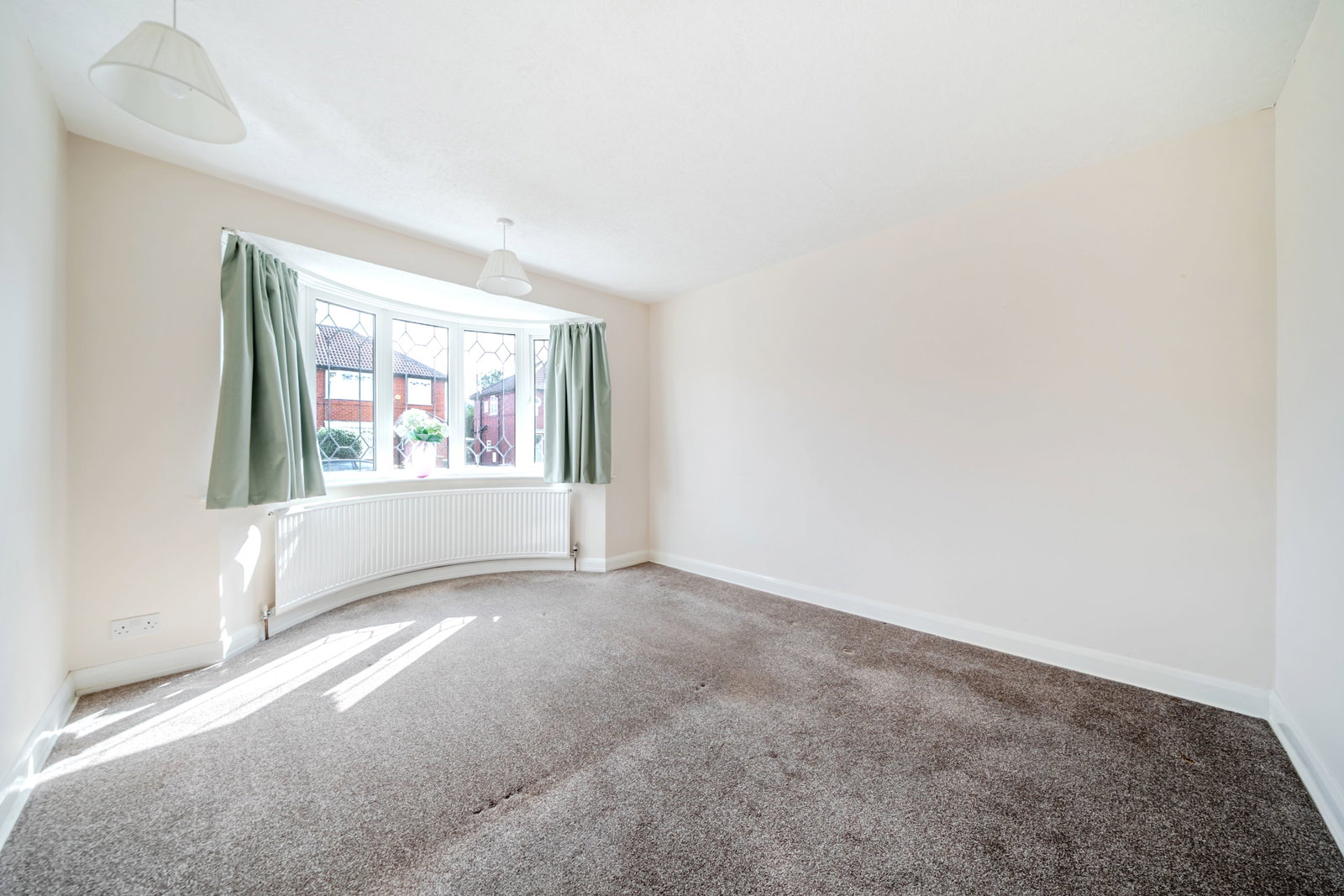 Bungalow in York 3