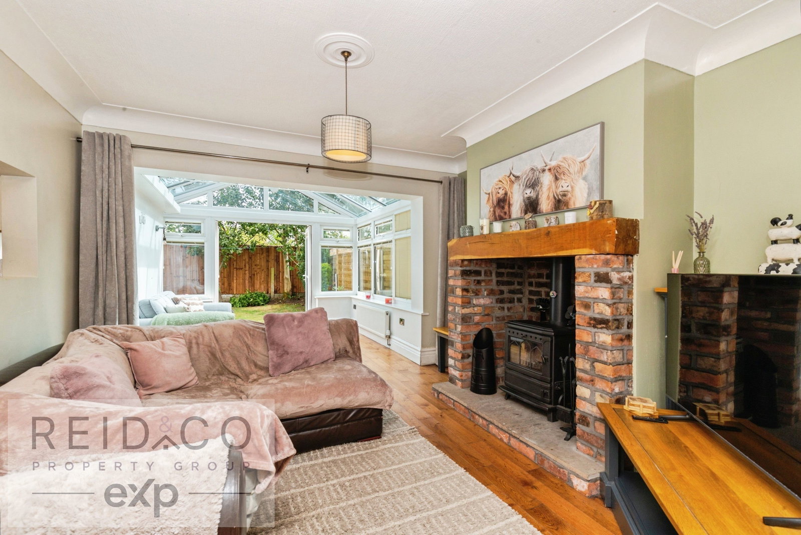 Semi Detached House for sale in Preston, Garstang Road, Broughton, Preston, PR3 5JB, 1165 m²