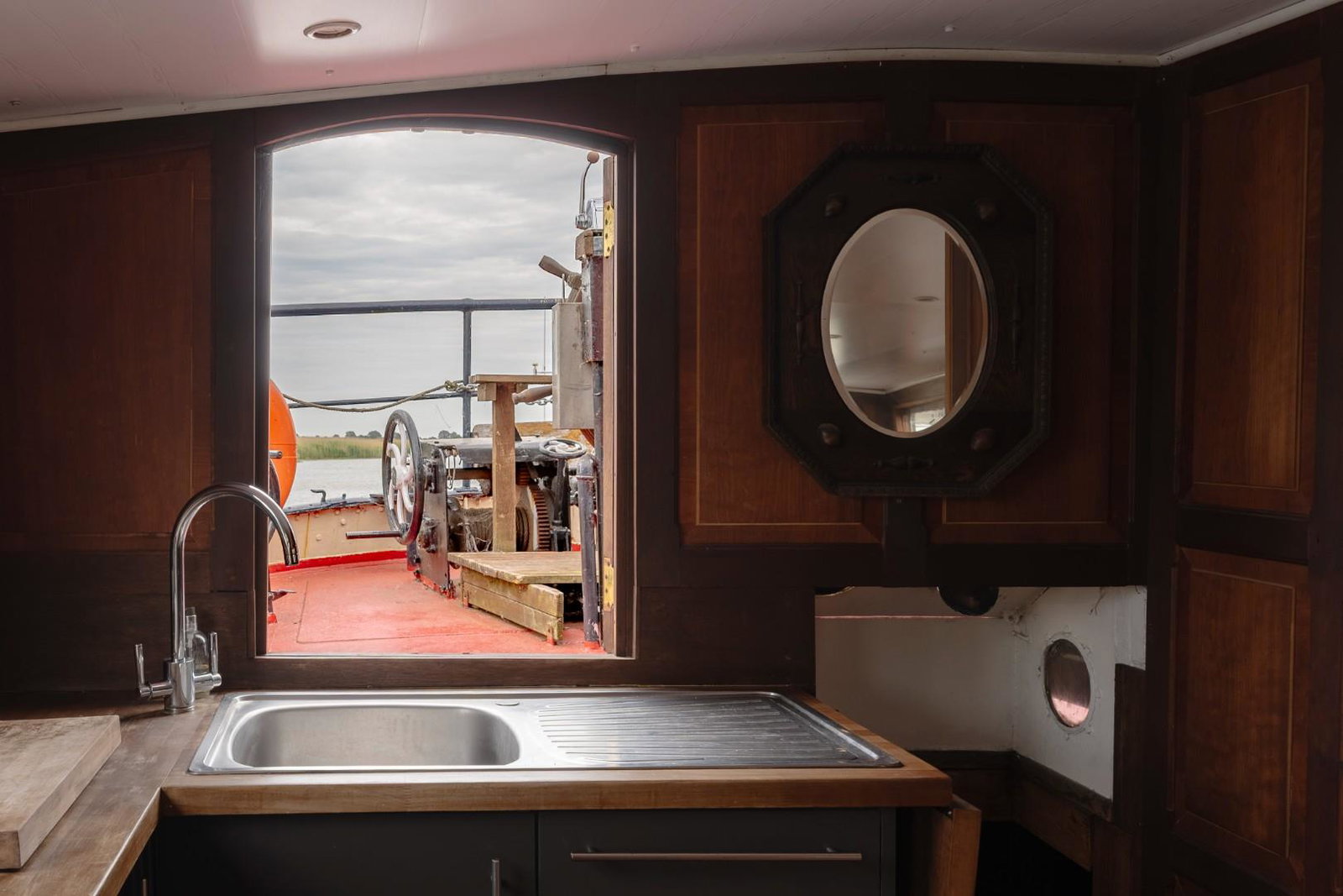 House Boat in Snape