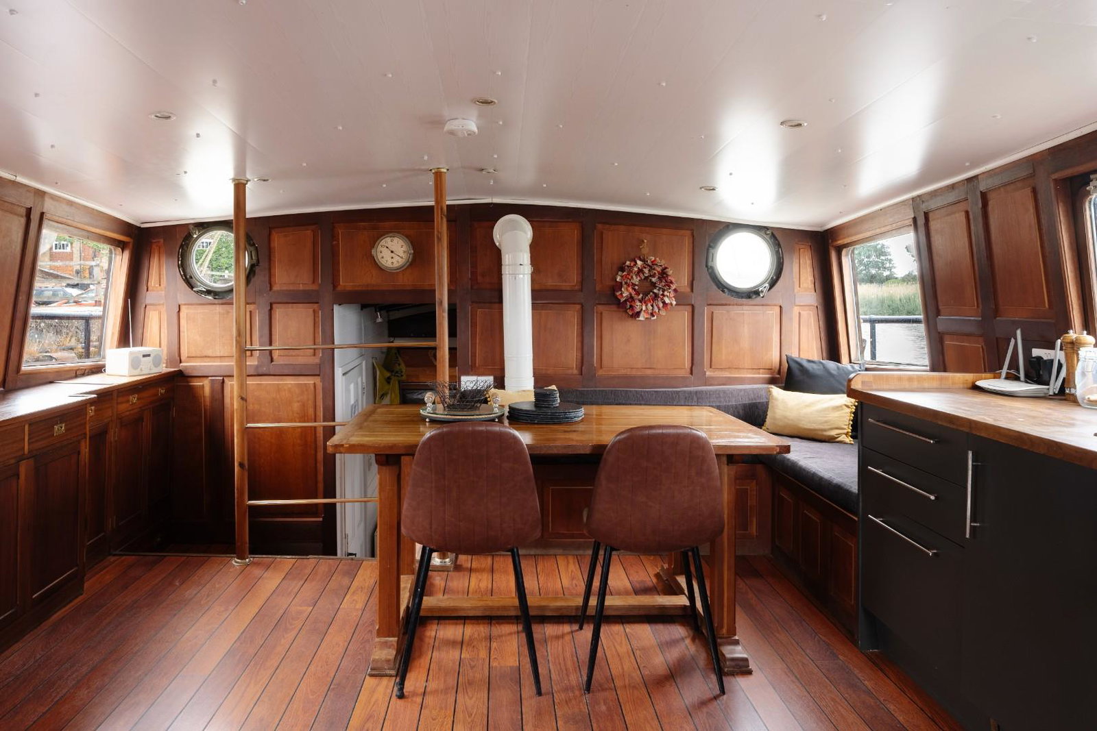 House Boat in Snape
