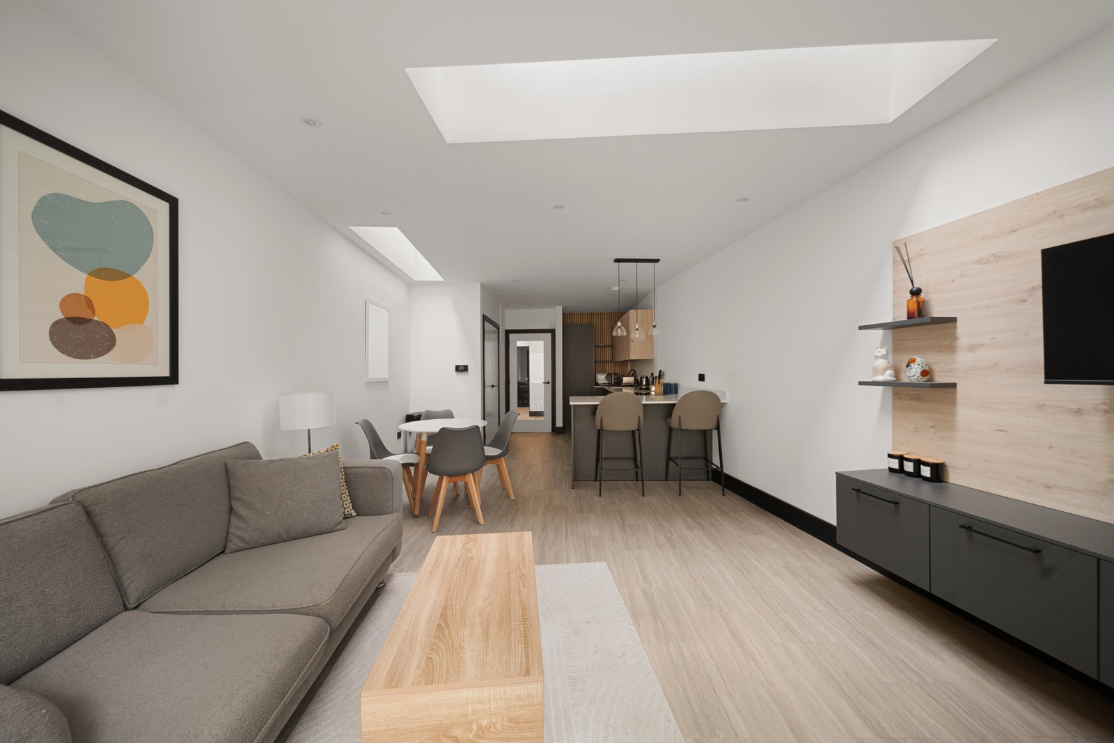 Terraced House for sale in London, Laurie Grove, London, SE14 6NH, 898 m²