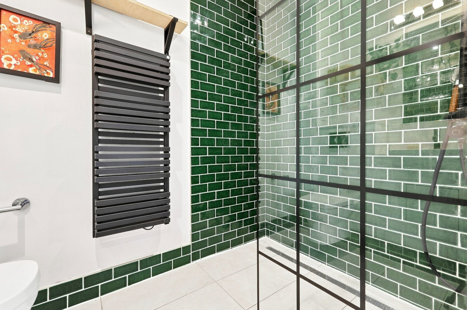 Flat for sale in London, Mapleton Crescent, London, SW18 4GY