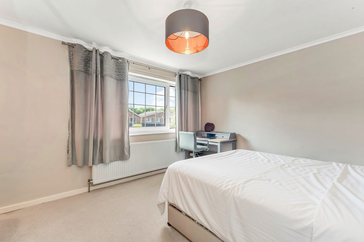 Detached House for sale in York, Dringthorpe Road, York, YO24 1LF, 1153 m²