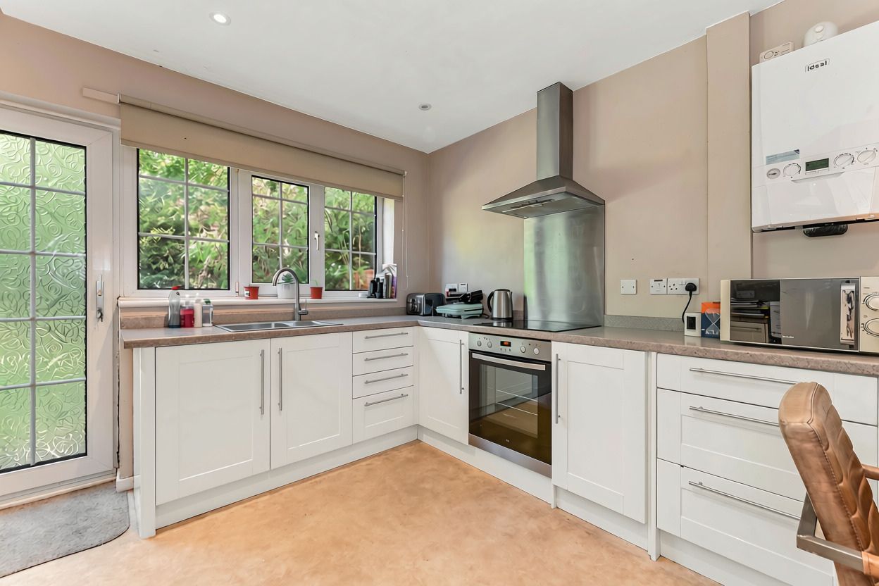 Detached House in York 4