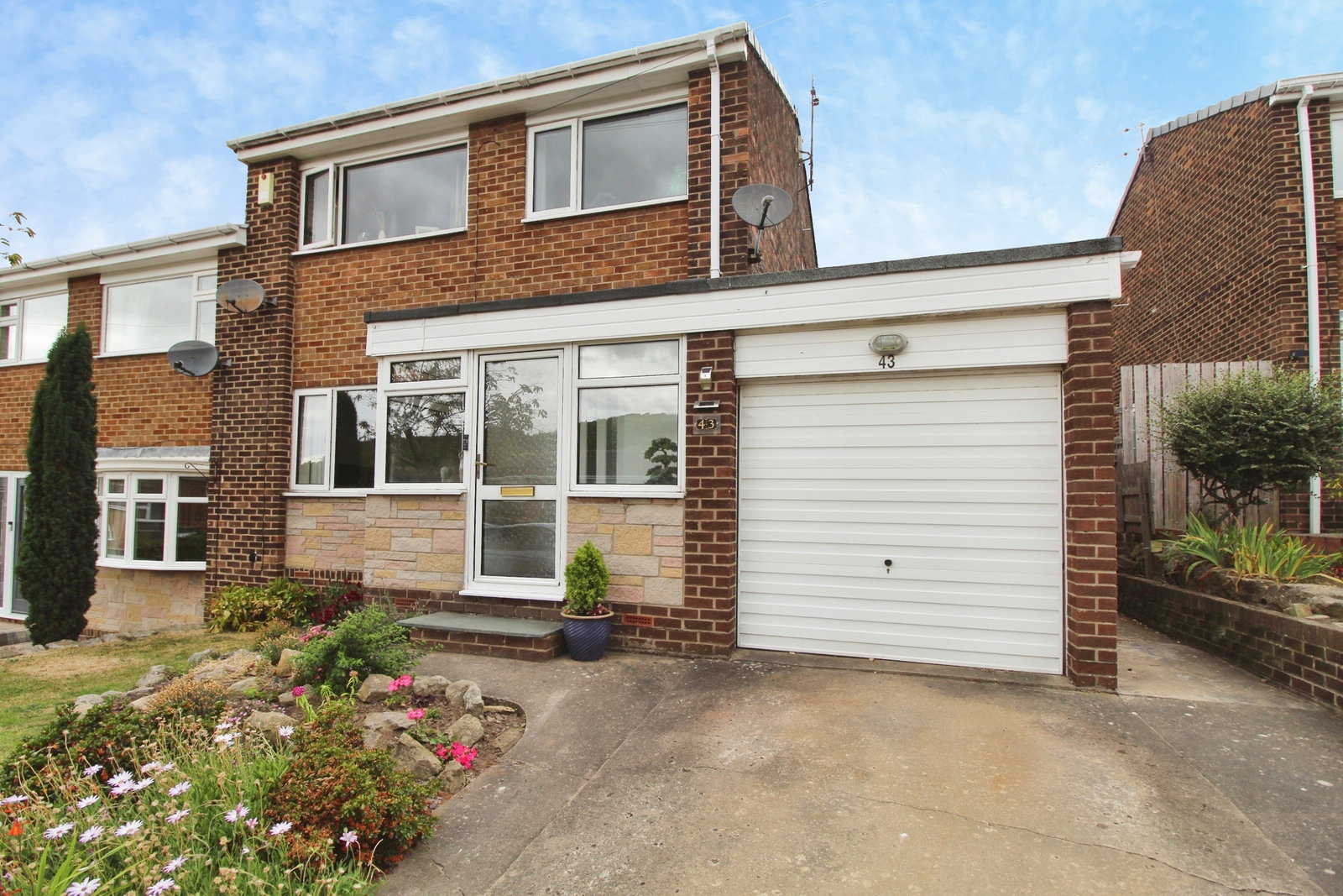 Semi Detached House in Ryton