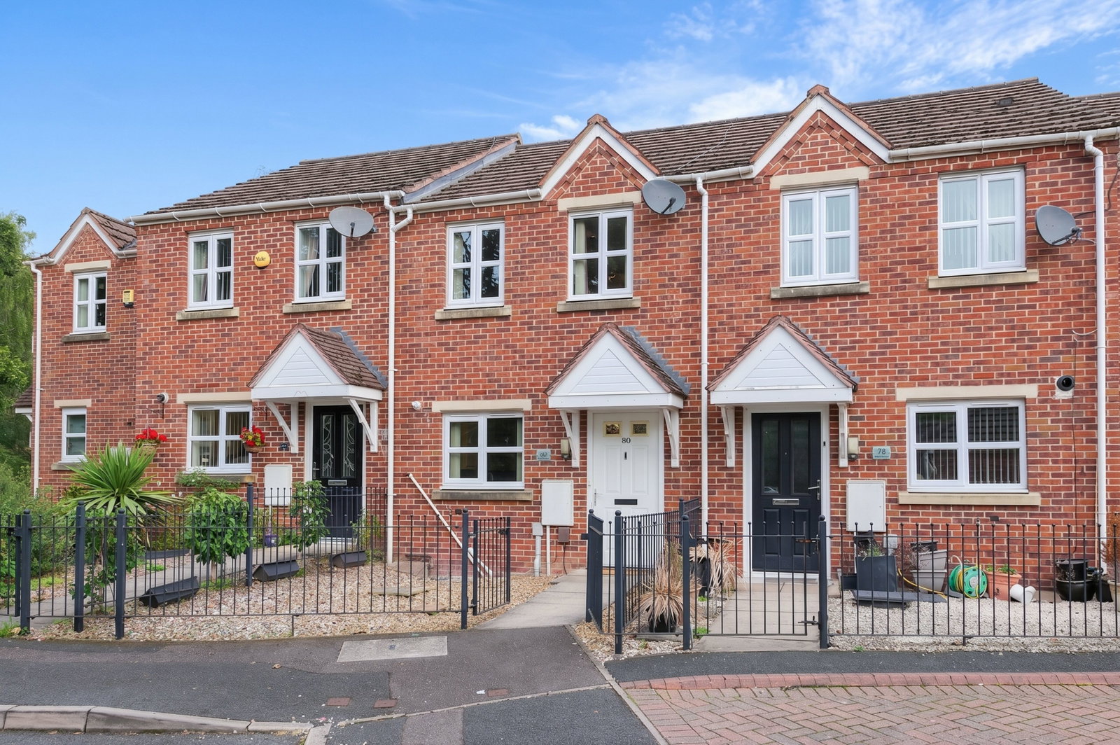 Terraced House for sale in Burntwood, Willett Avenue, Burntwood, 667 m²