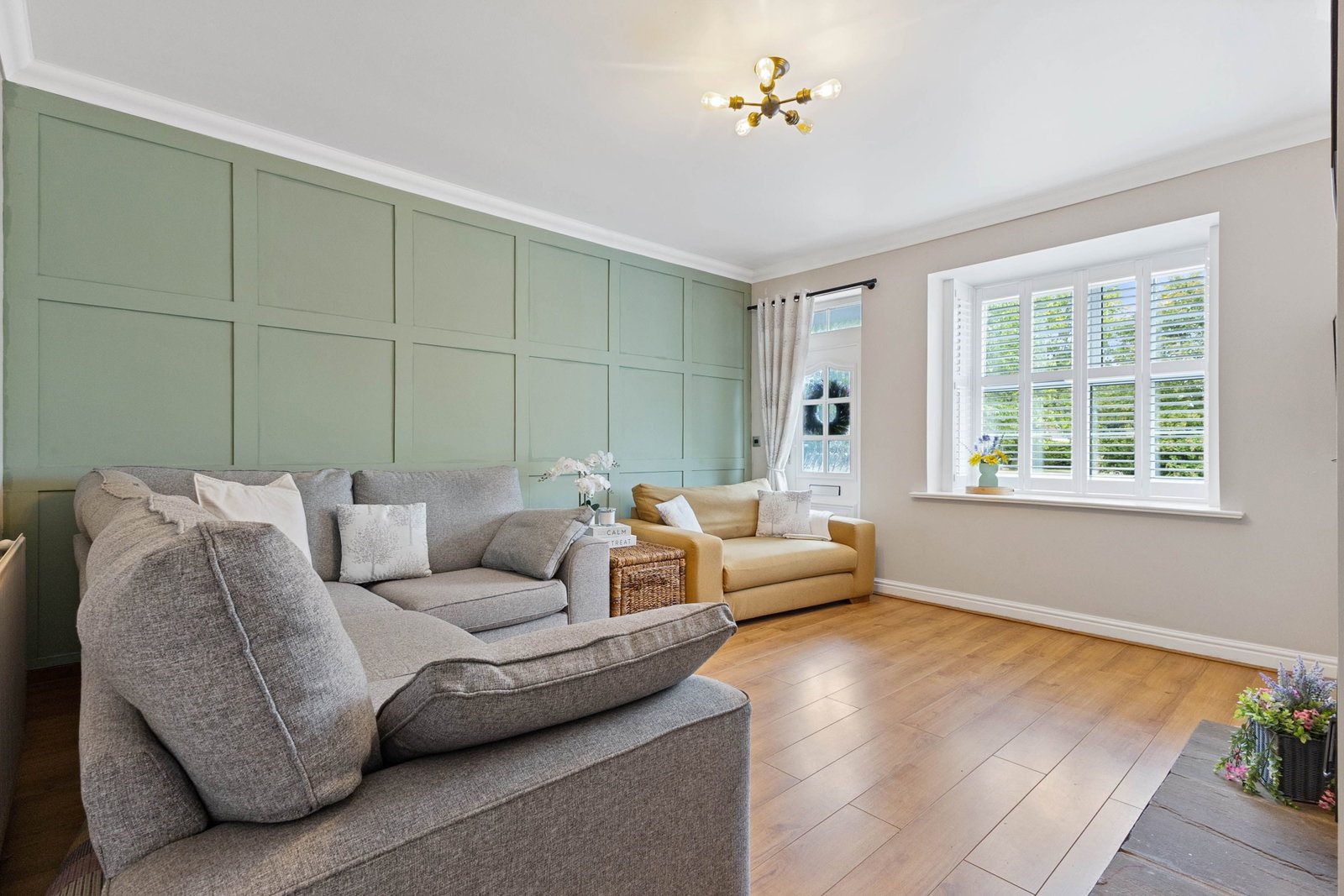 End Of Terrace House for sale in Knottingley, North Road Cottages, Fairburn, 862 m²