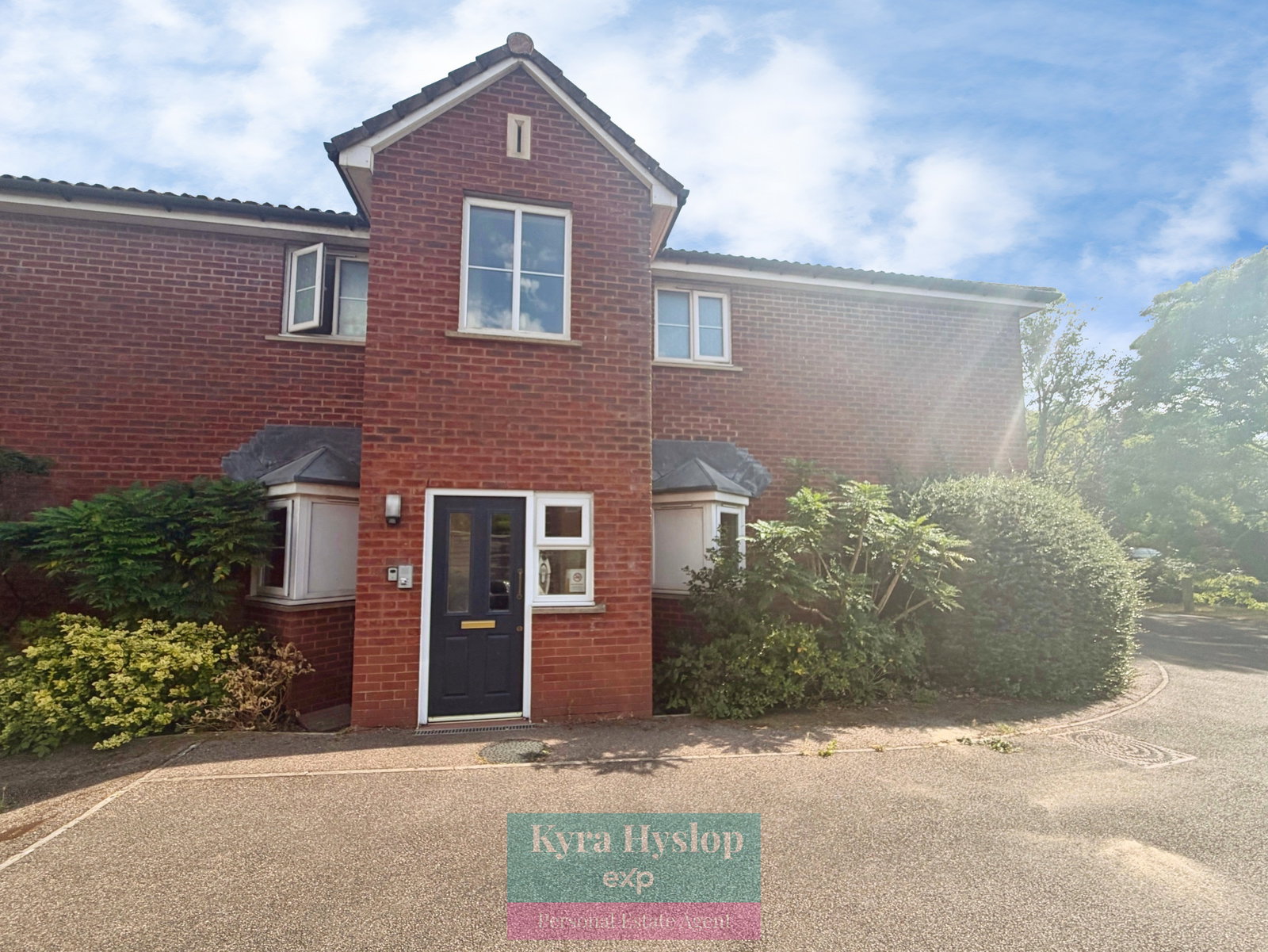 Flat for sale in Exeter, Pinbridge Mews, Exeter, EX4 8HQ, 549 m²
