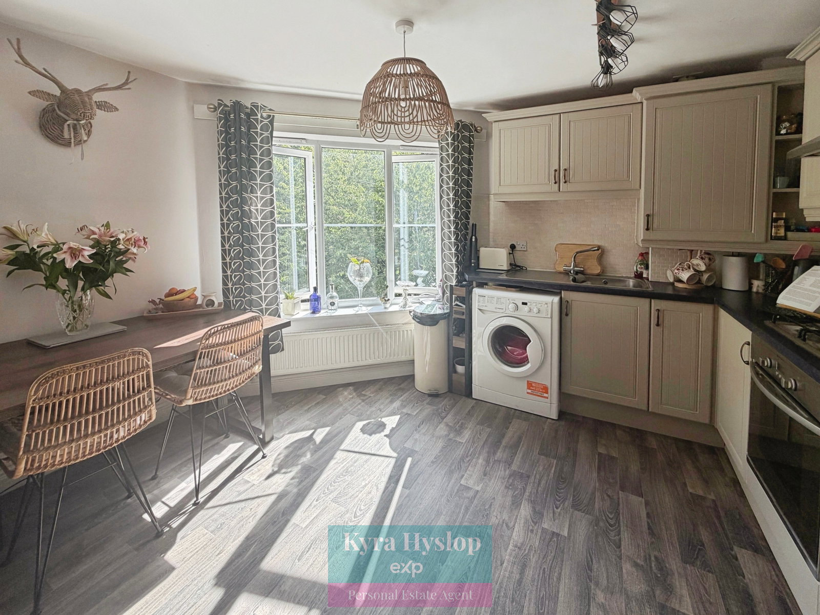 Flat for sale in Exeter, Pinbridge Mews, Exeter, EX4 8HQ, 549 m²