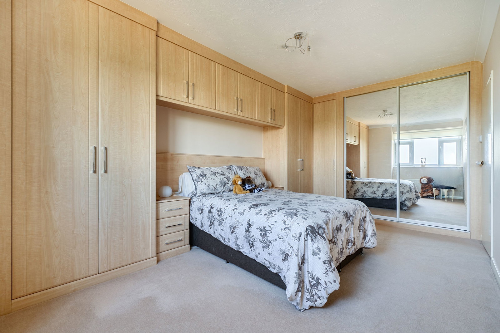 Flat for sale in Bournemouth, Manor Road, Bournemouth, BH1 3EJ, 1404 m²