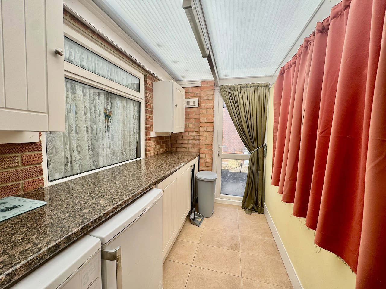 Bungalow in Birchington 5