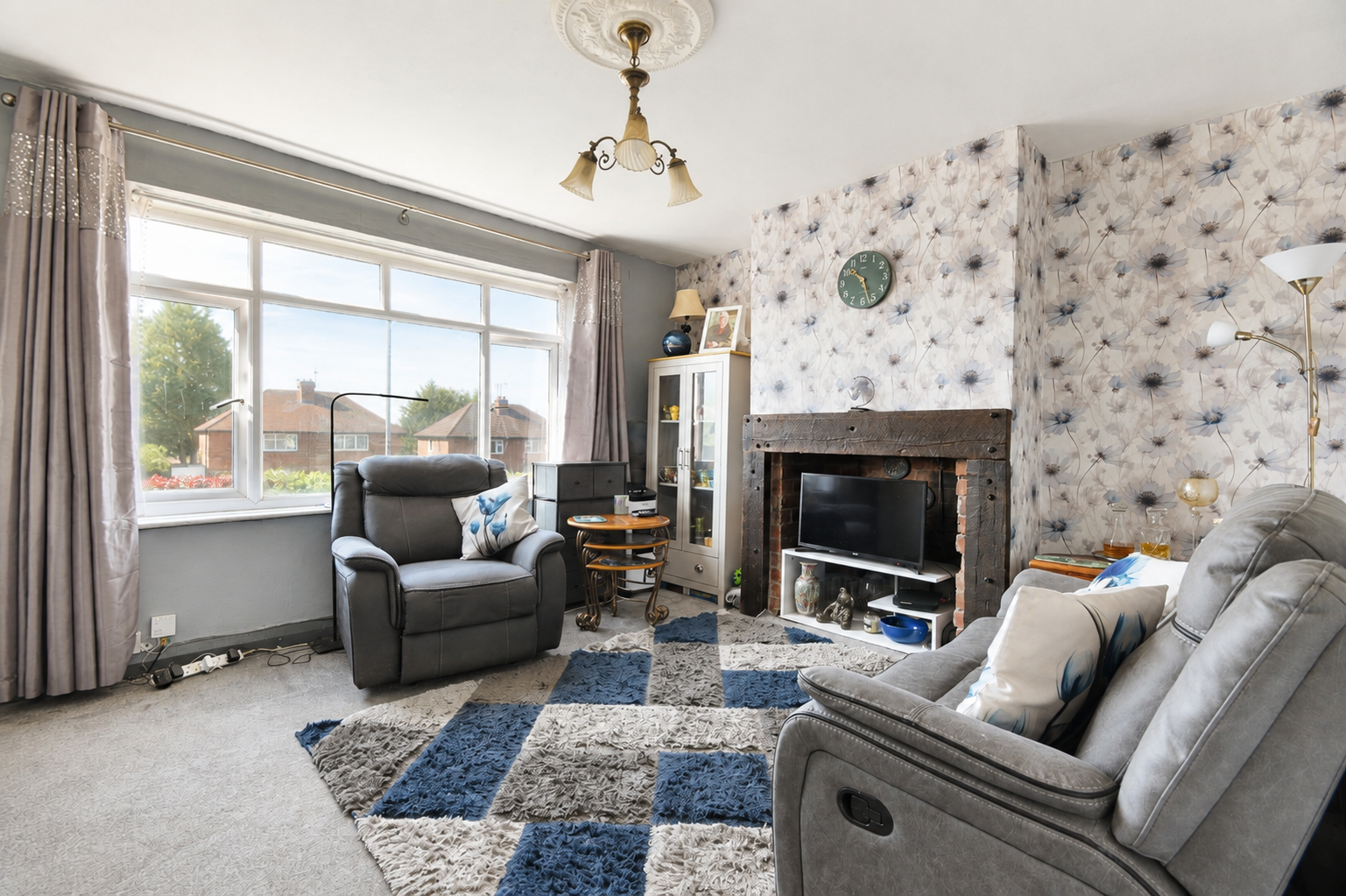 Semi Detached House in Derby 3