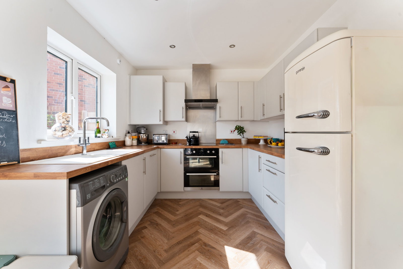Detached House for sale in Salisbury, Melchester Road, Salisbury, SP2
