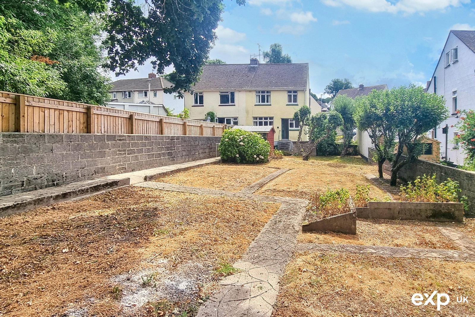 Semi Detached House in Newton Abbot