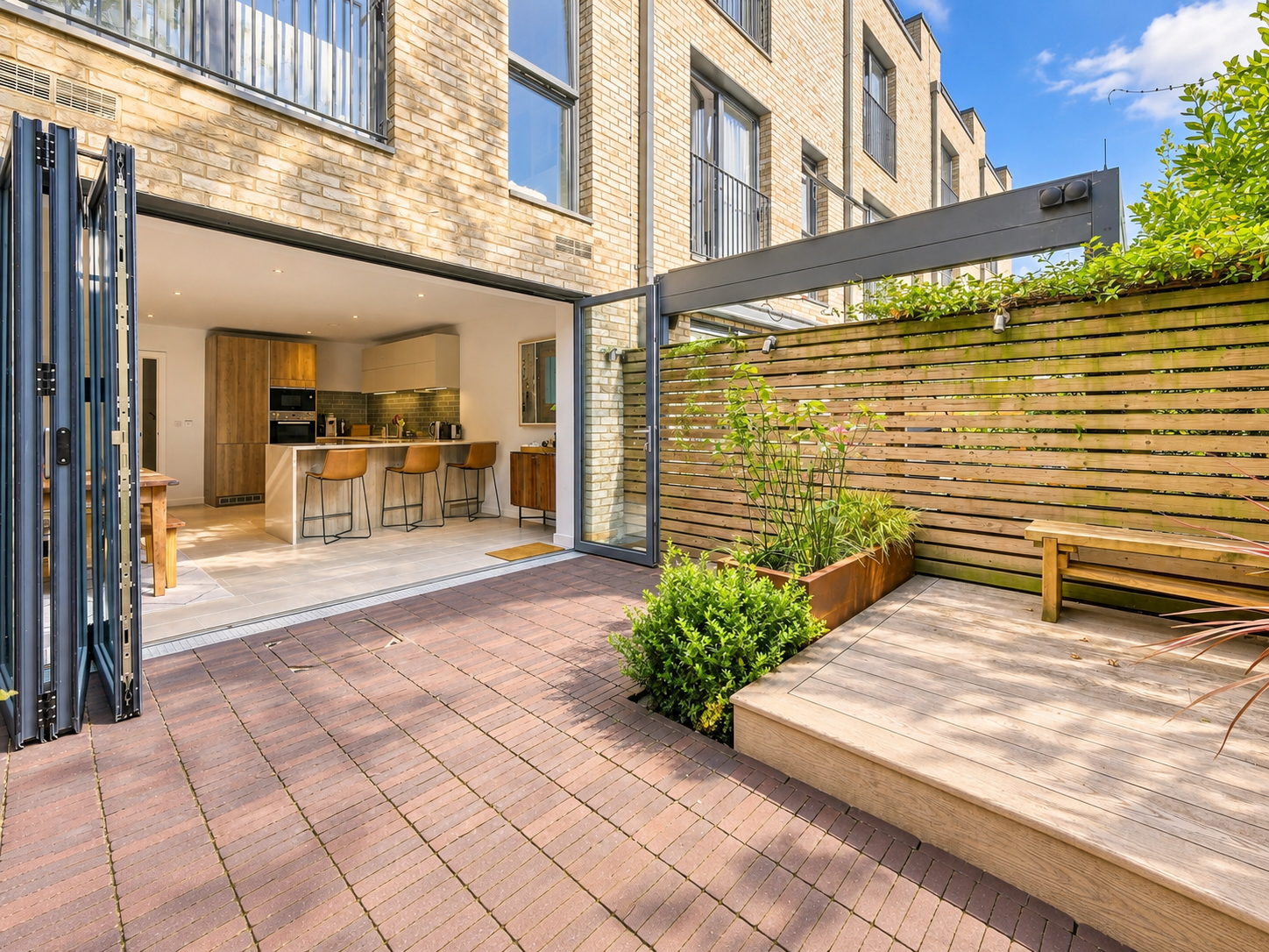 Terraced House for sale in London, Beatrice Place, SW19
