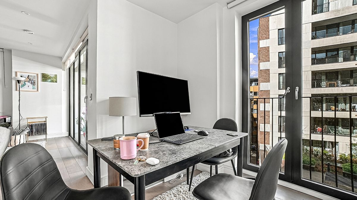 Apartment for sale in London, Gorsuch Place, London, E2 8HU