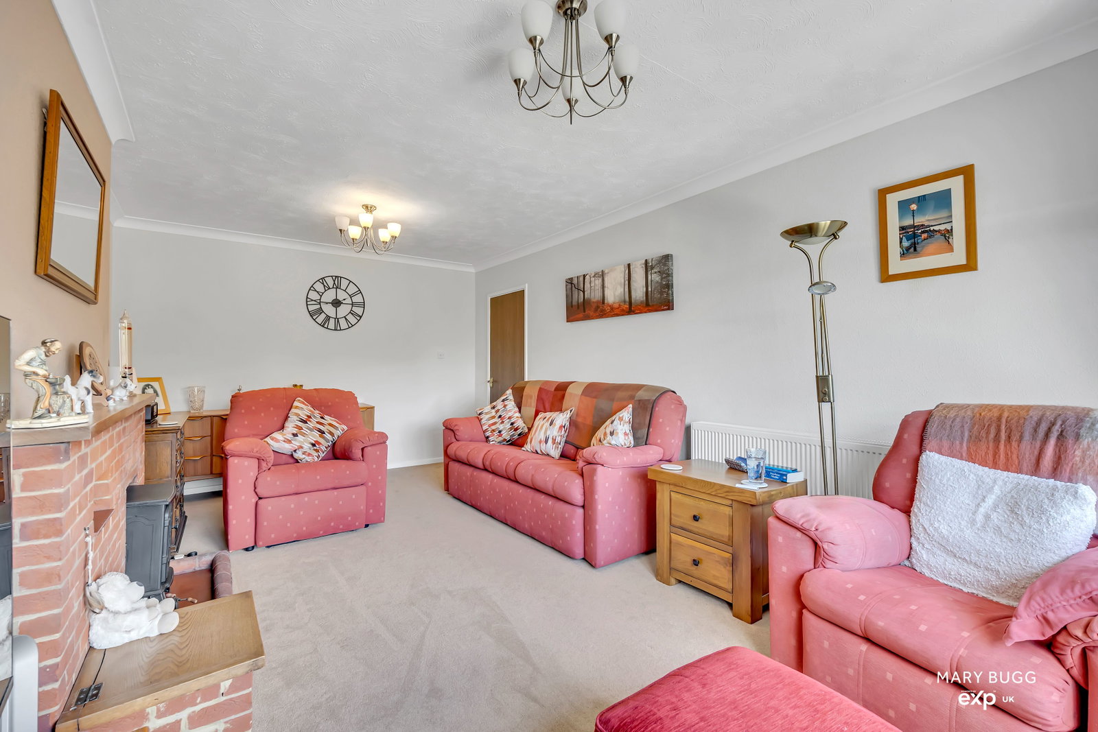 Semi Detached Bungalow in Chelmsford 3