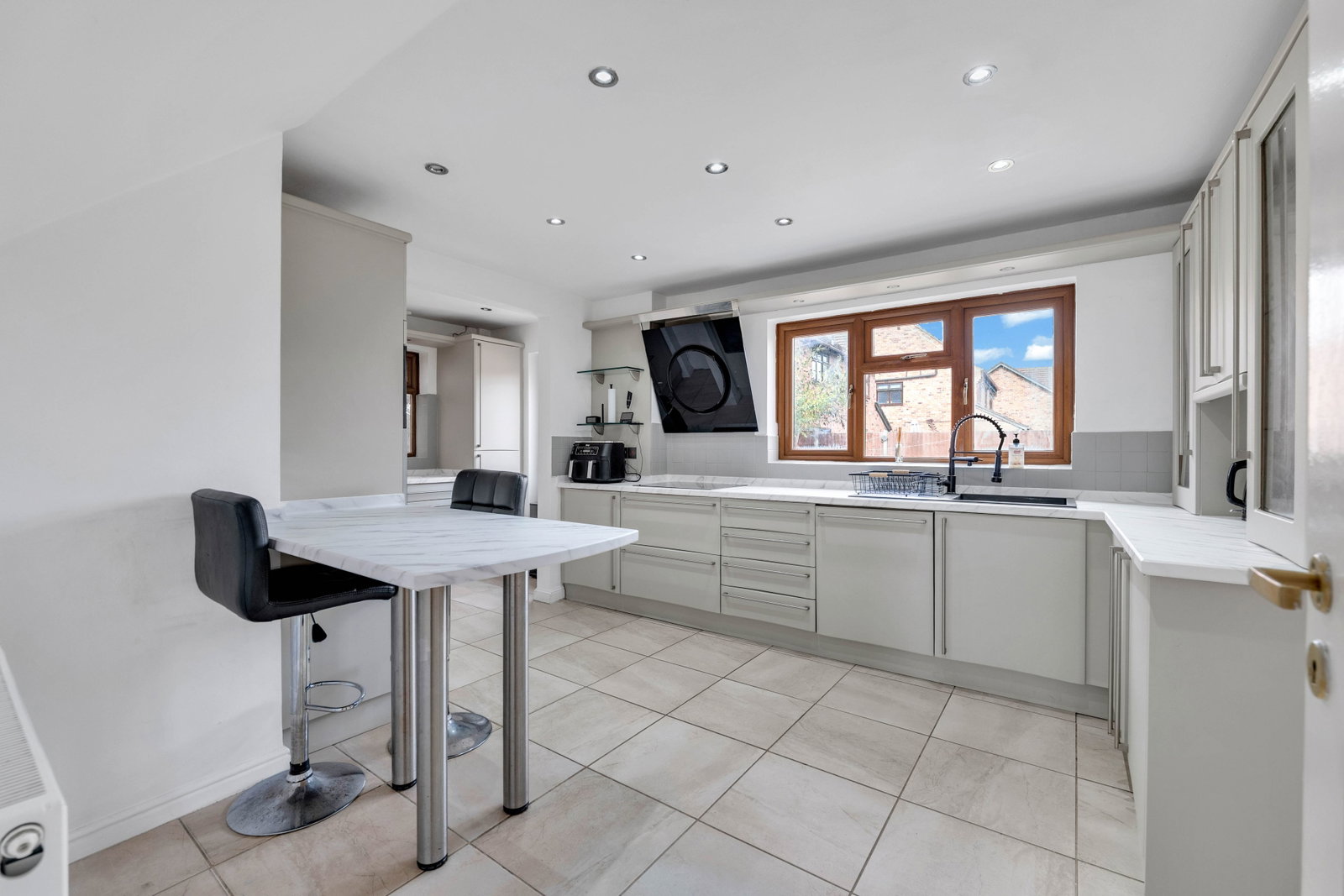 Detached House in Leicester 2