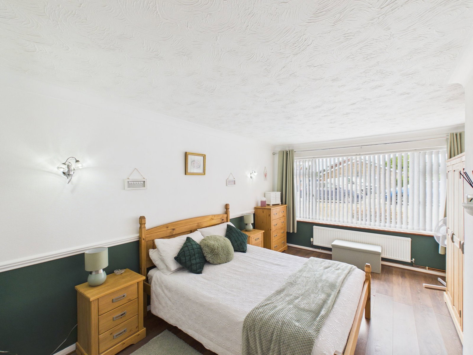 Semi Detached Bungalow in Clacton-on-sea 4