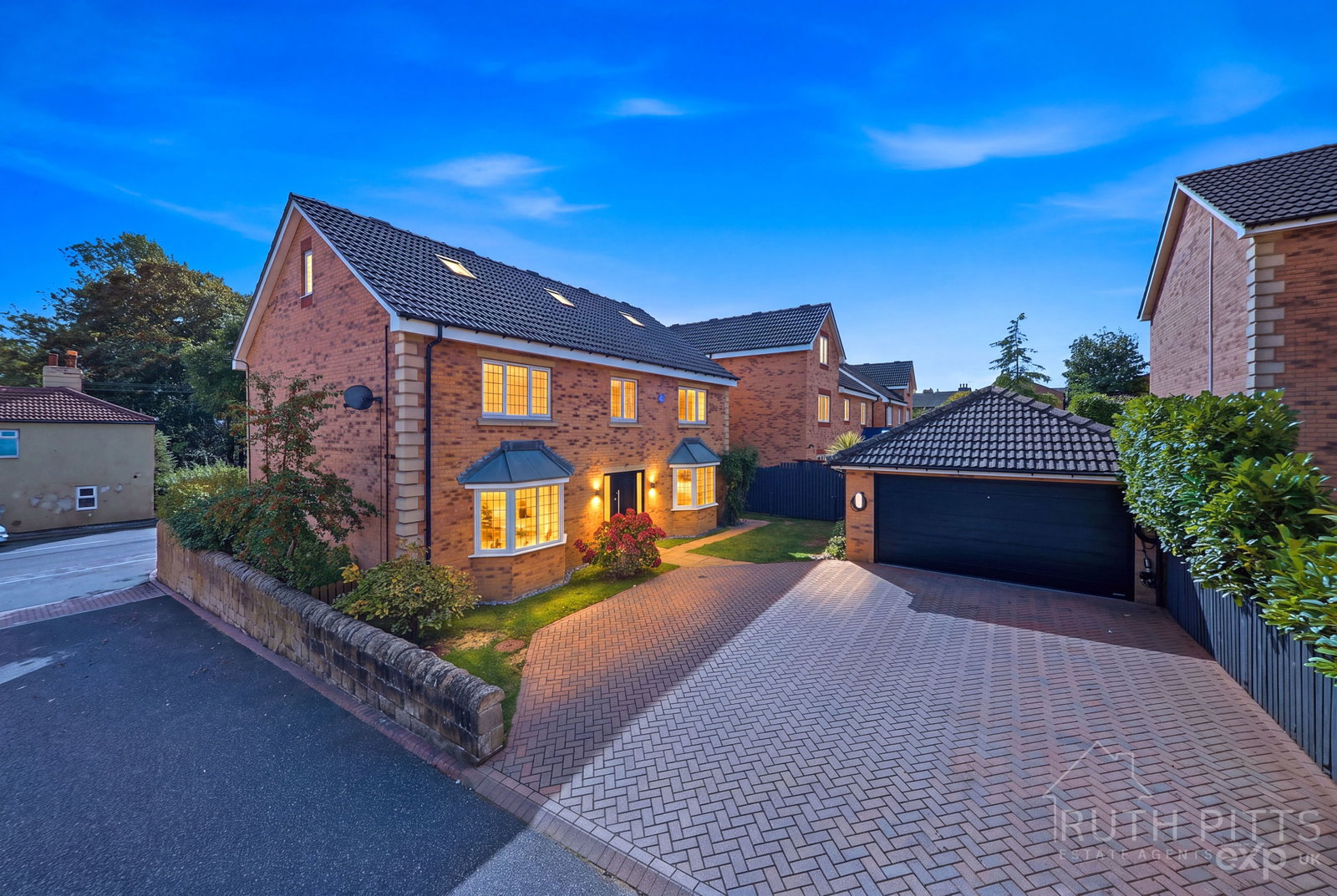 Detached House for sale in Pontefract, Beaufort Mews, Ackworth, WF7