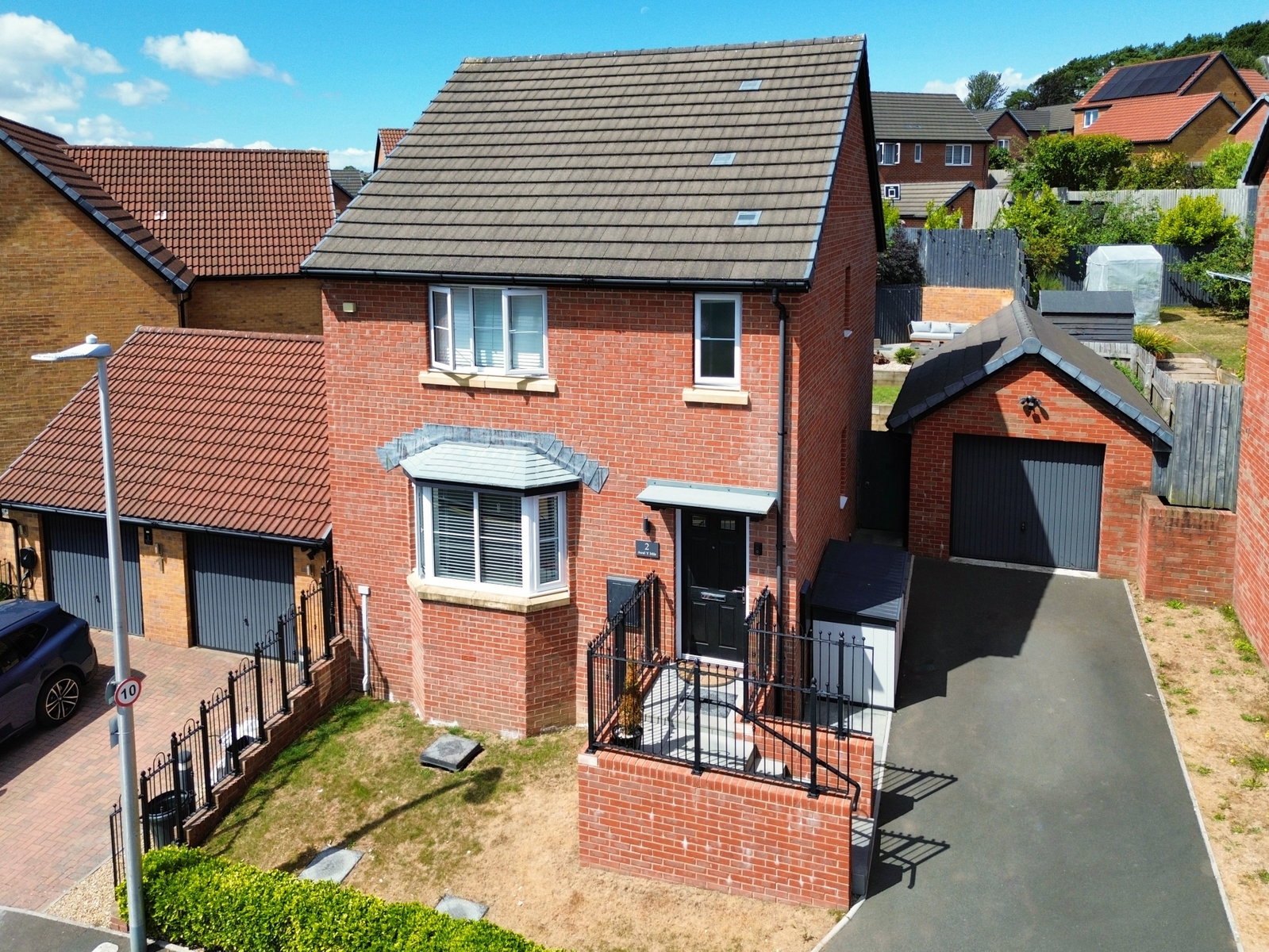 Detached House in Swansea