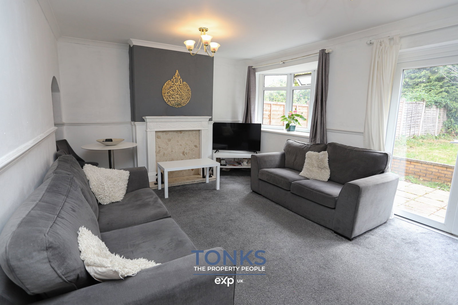 Semi Detached House for sale in Rowley Regis, Field View Drive, Rowley Regis, B65 0RH