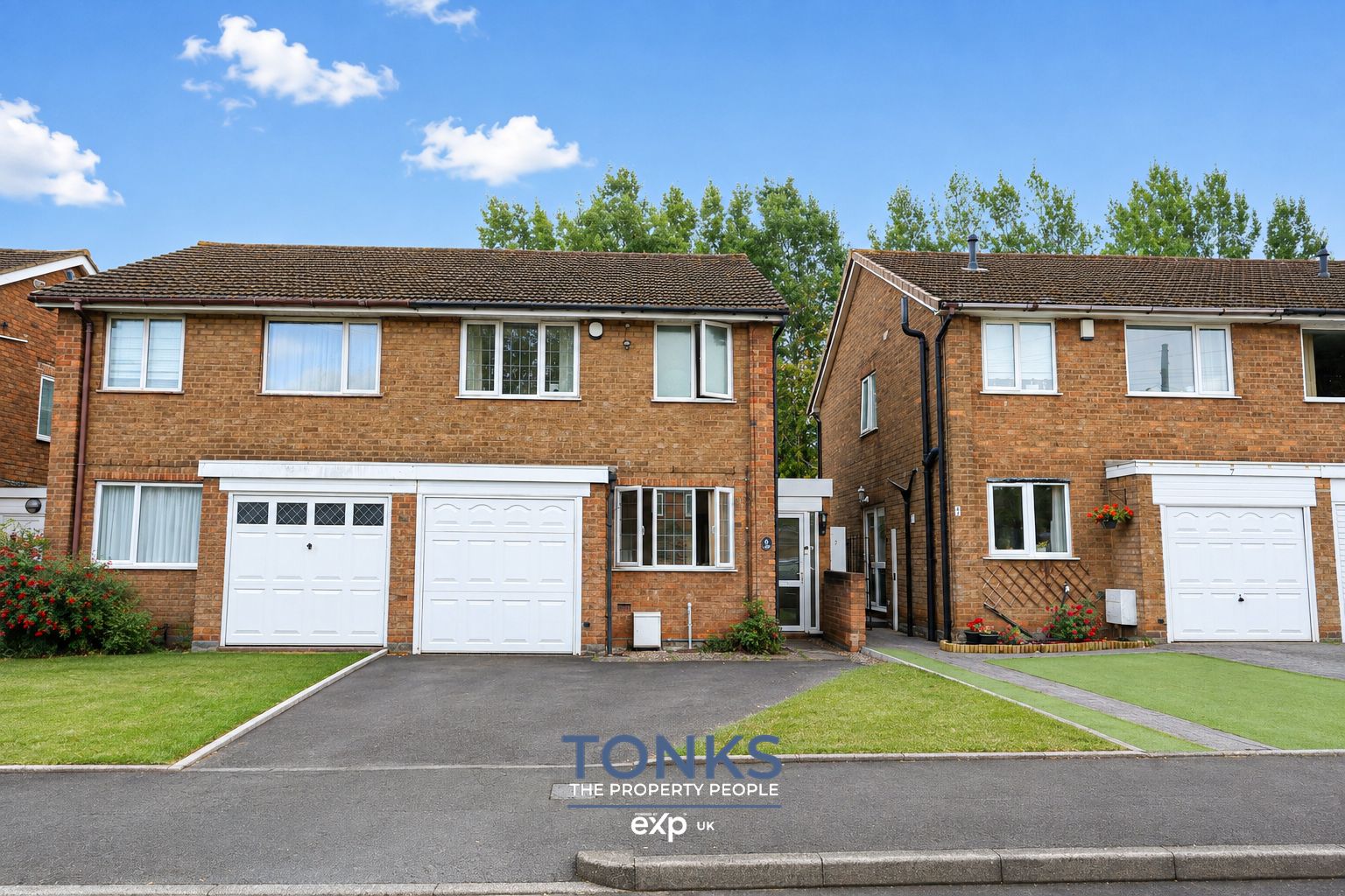 Semi Detached House for sale in Rowley Regis, Field View Drive, Rowley Regis, B65 0RH