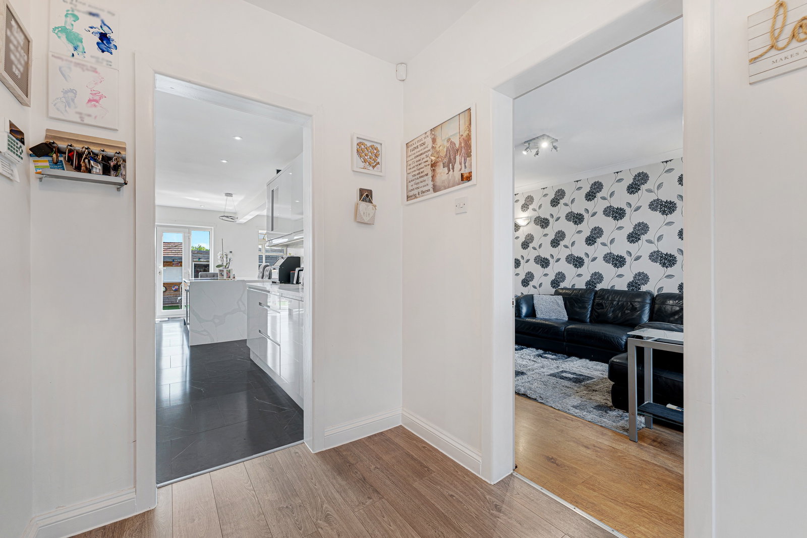 Semi Detached House for sale in Manchester, Rochford Avenue, Whitefield, Manchester, M45 7PQ, 1682 m²