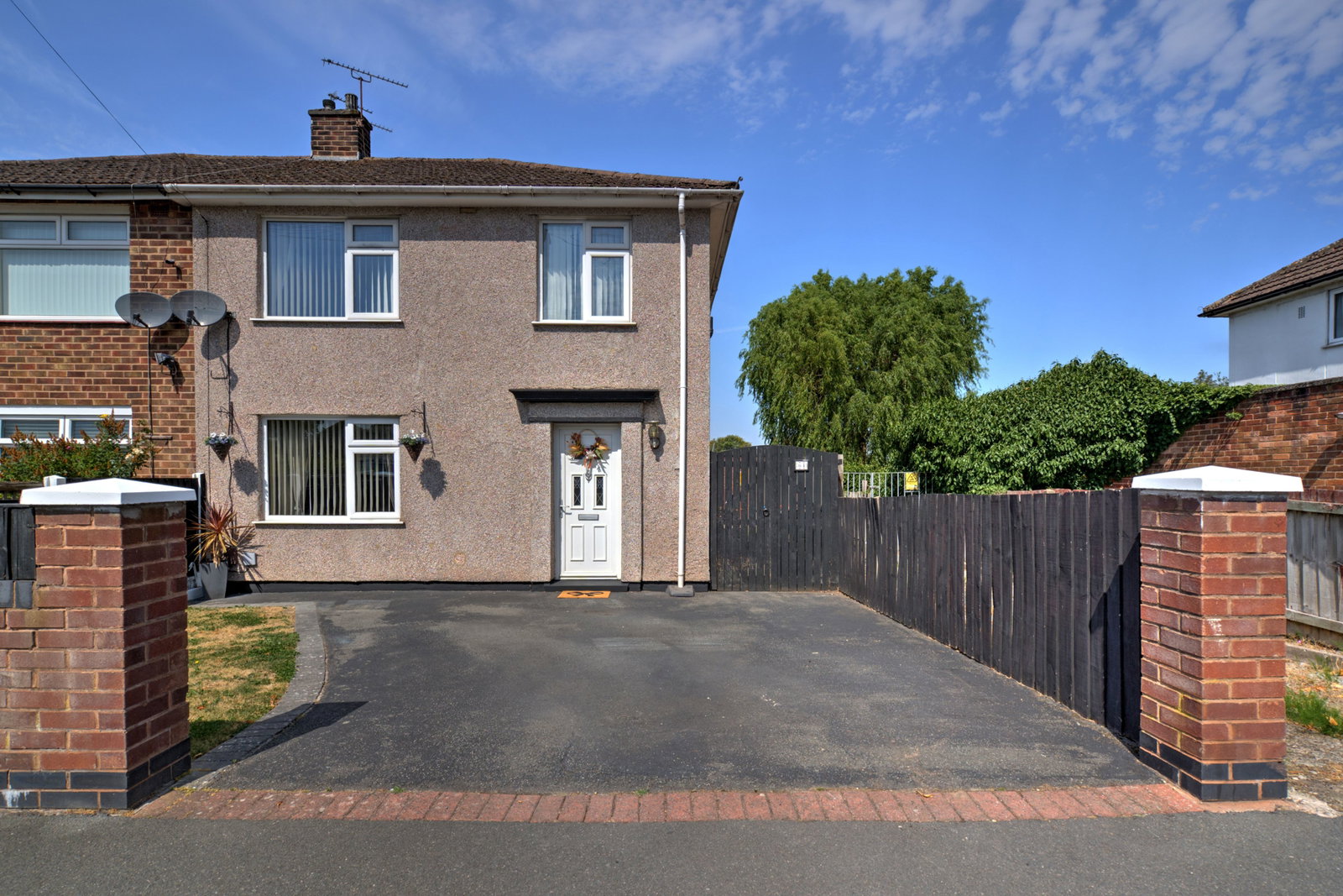 Semi Detached House in Ellesmere Port