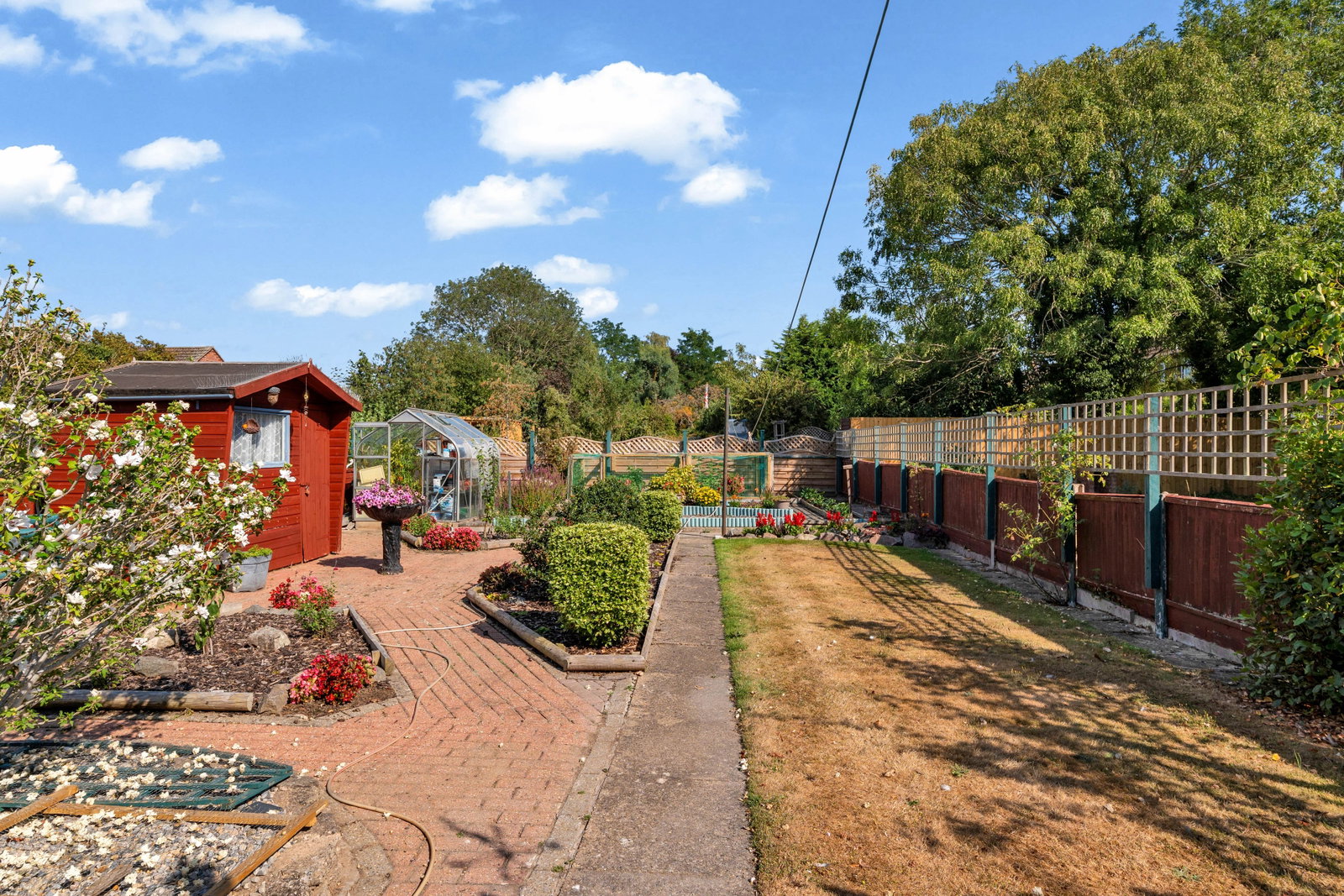 Semi Detached House for sale in Leicester, Barkby Road, Queniborough, LE7 3FD